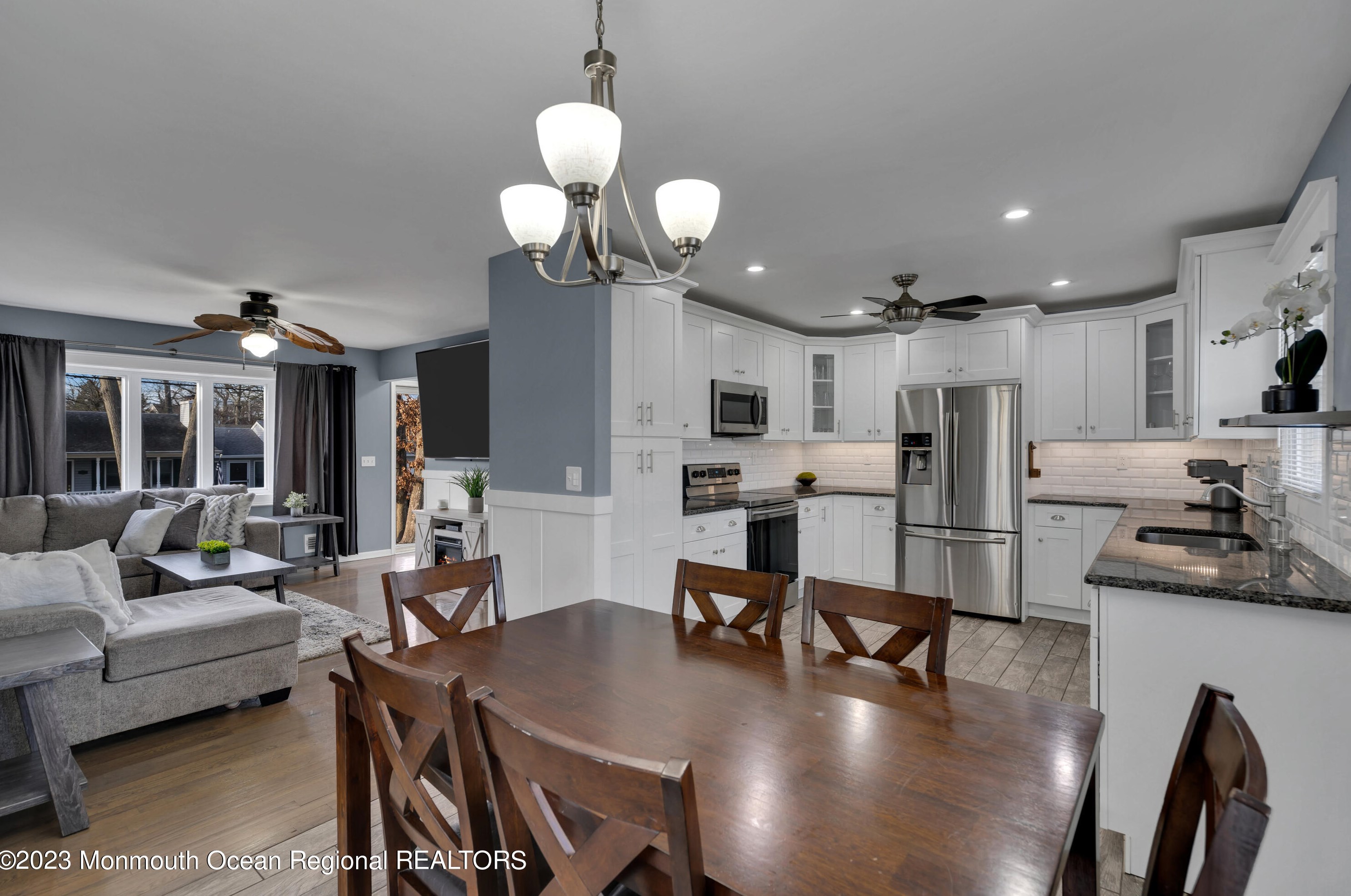 513 Beach Ave, Beachwood NJ  08722-2609 exterior