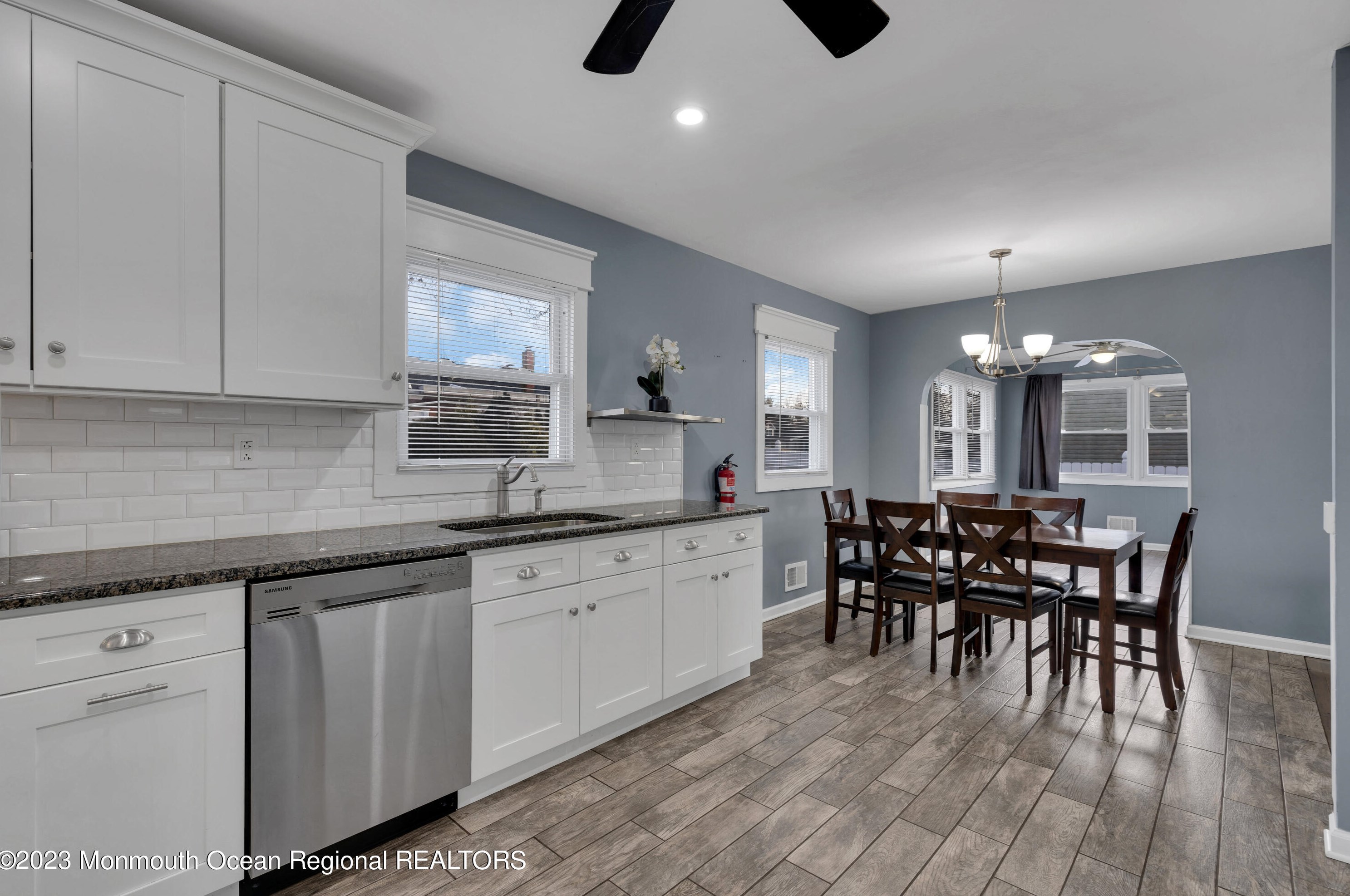513 Beach Ave, Beachwood NJ  08722-2609 exterior