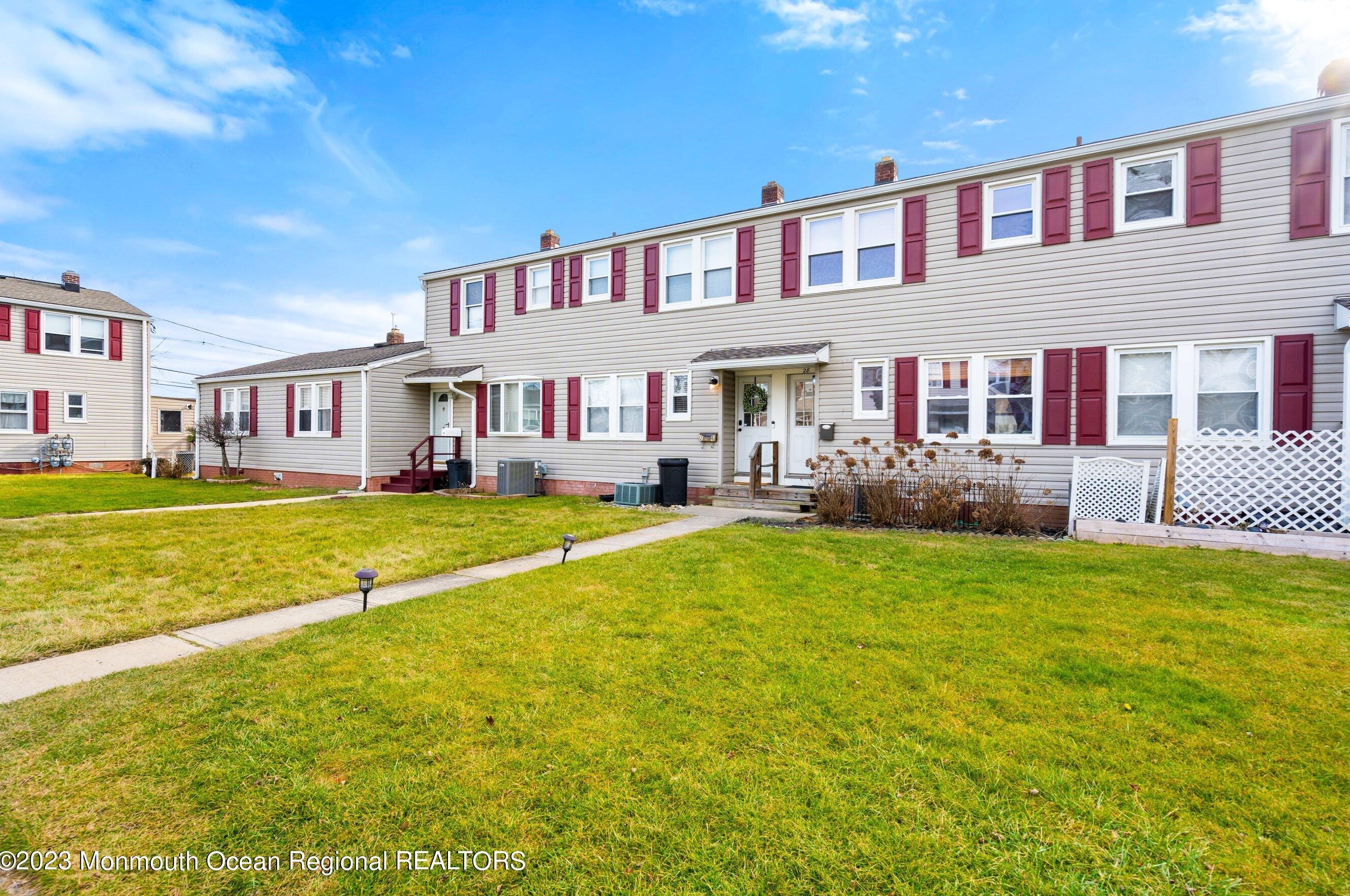 28 Belshaw Ave, Tinton Falls, NJ 07724