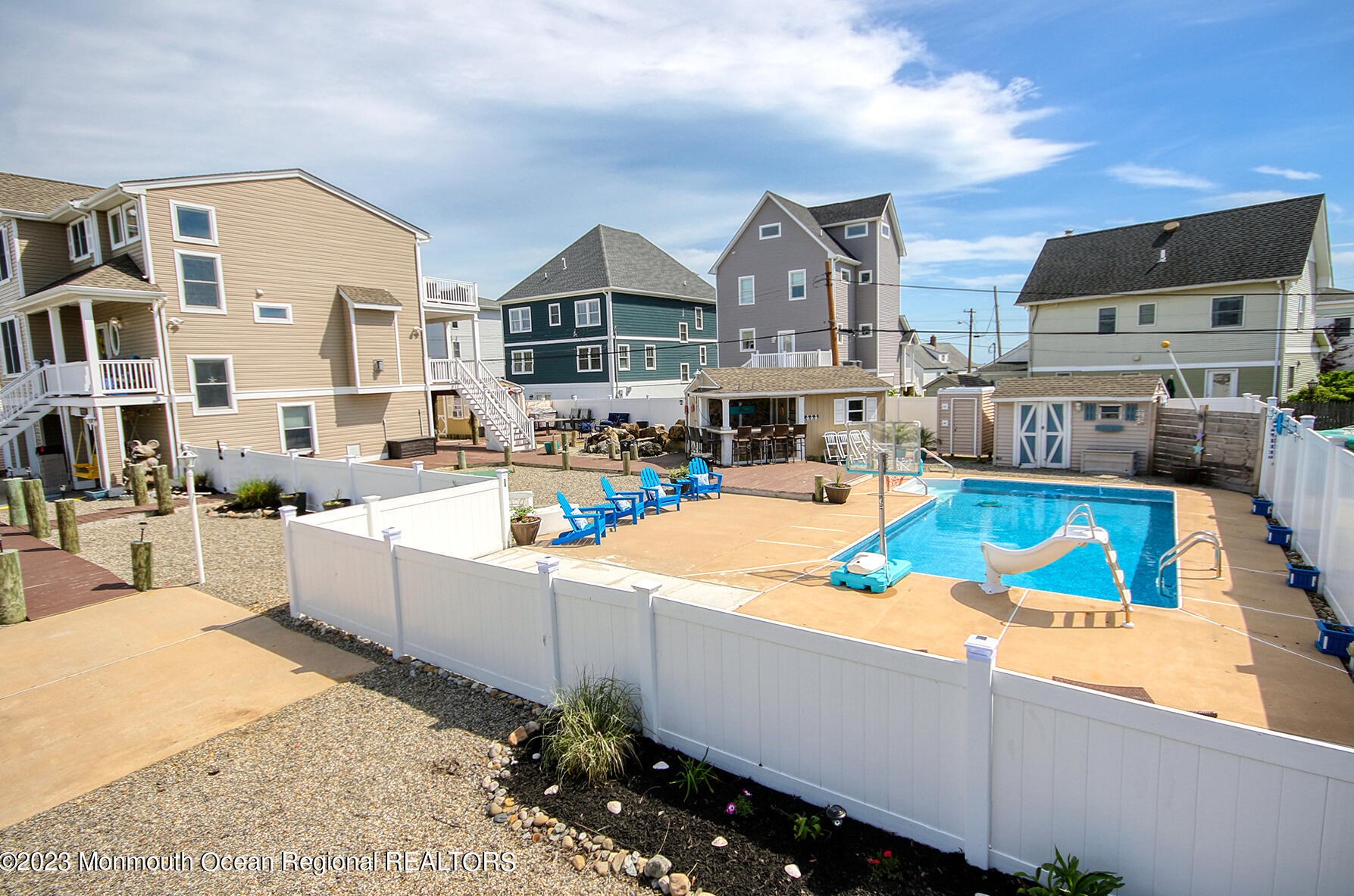 207 Ceylon Ave, Pelican Island, NJ 08751