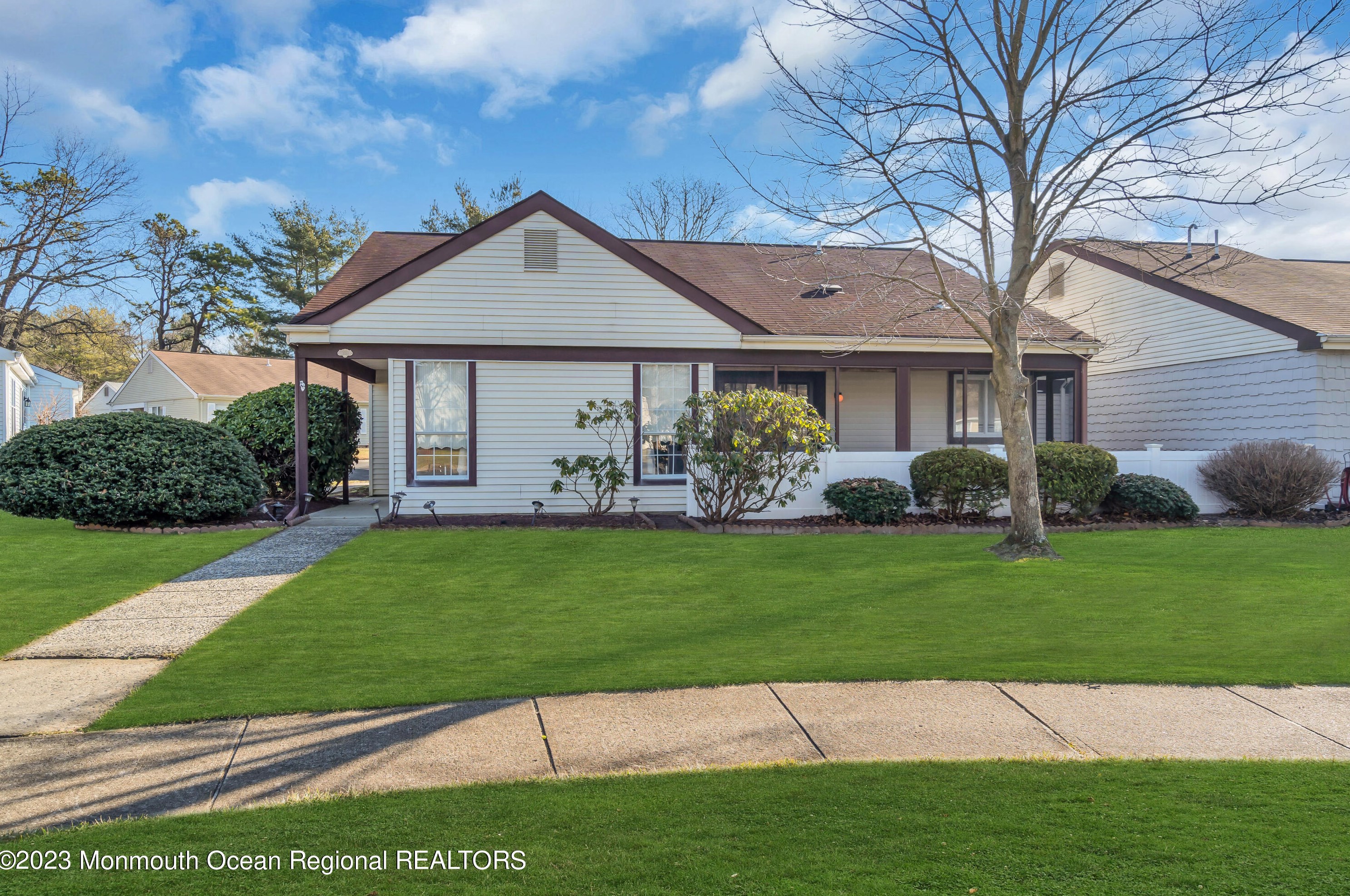 853 Winchester Ct #a, Lakehurst, NJ 08759