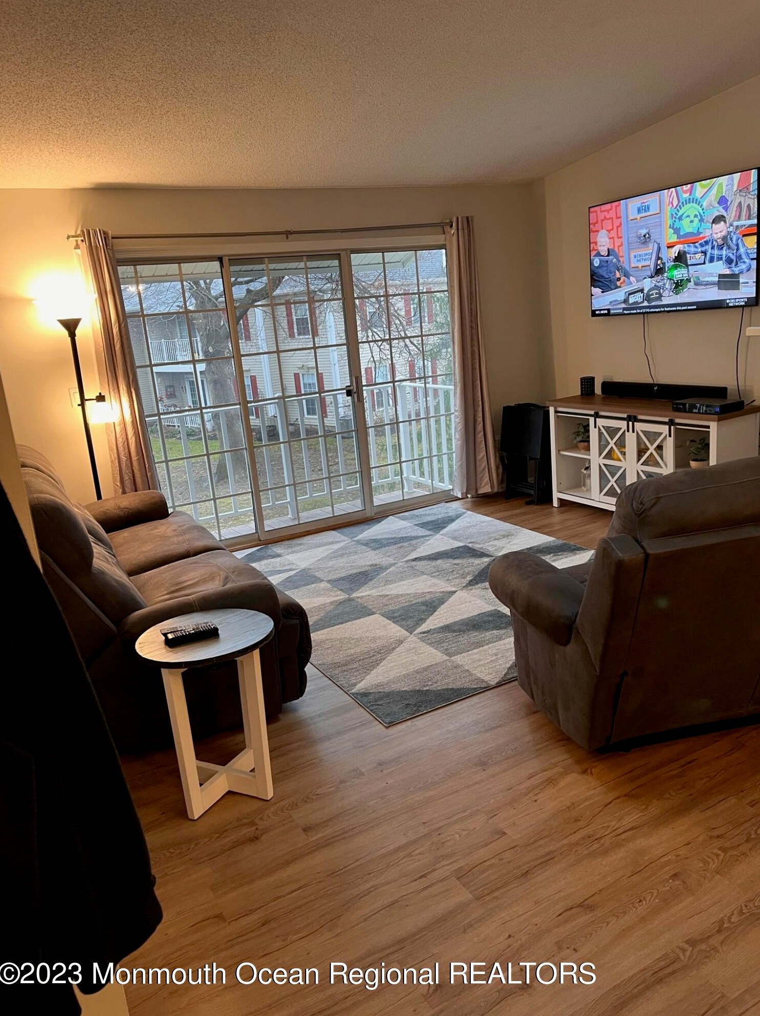 102 Beaumont Ct, Tinton Falls, NJ 07724