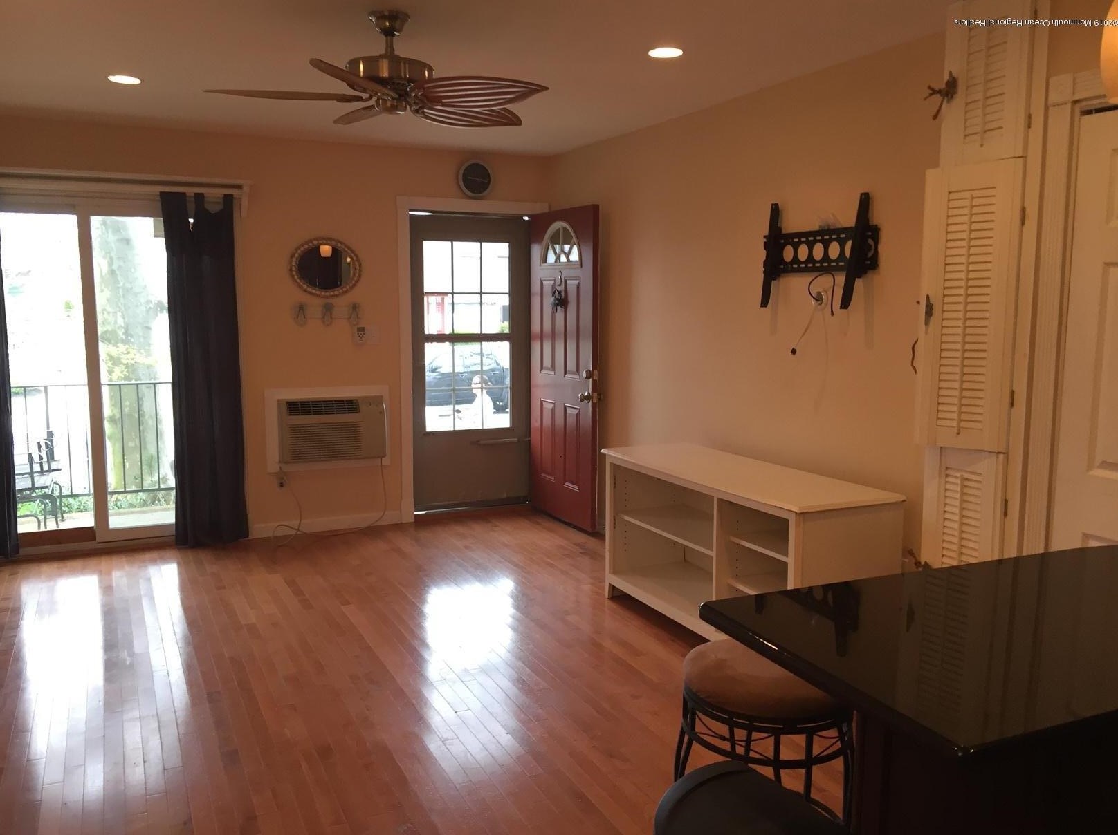 207 13th Ave #3, Belmar, NJ 07719