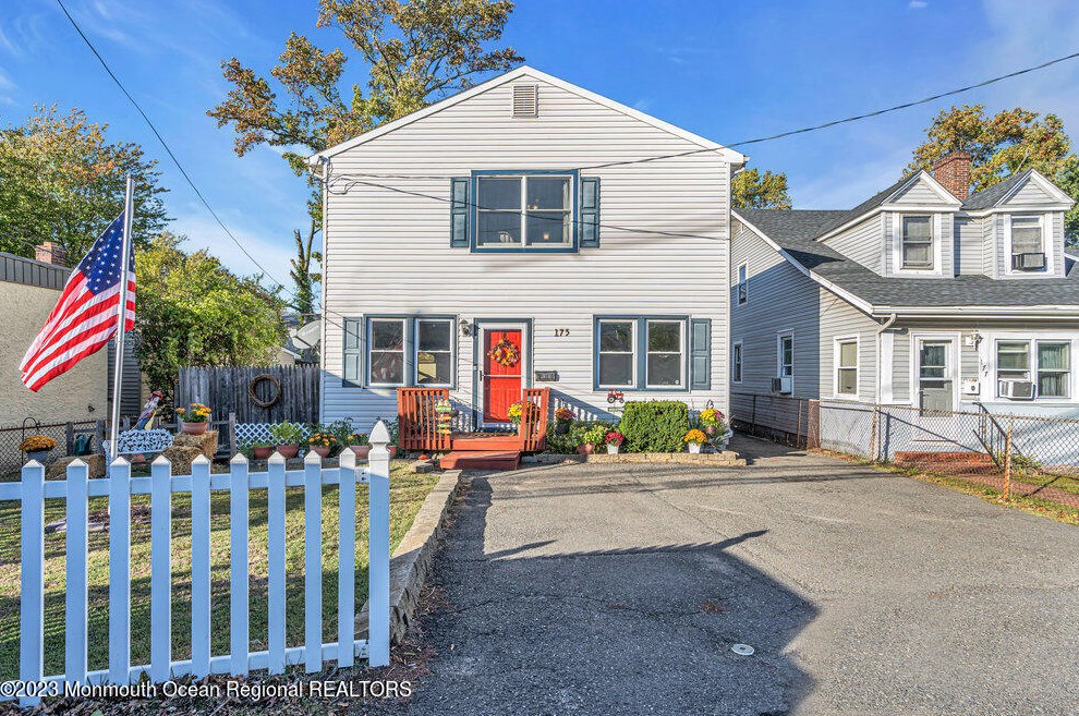175 Port Monmouth Rd, Ideal Beach NJ  07734-1951 exterior