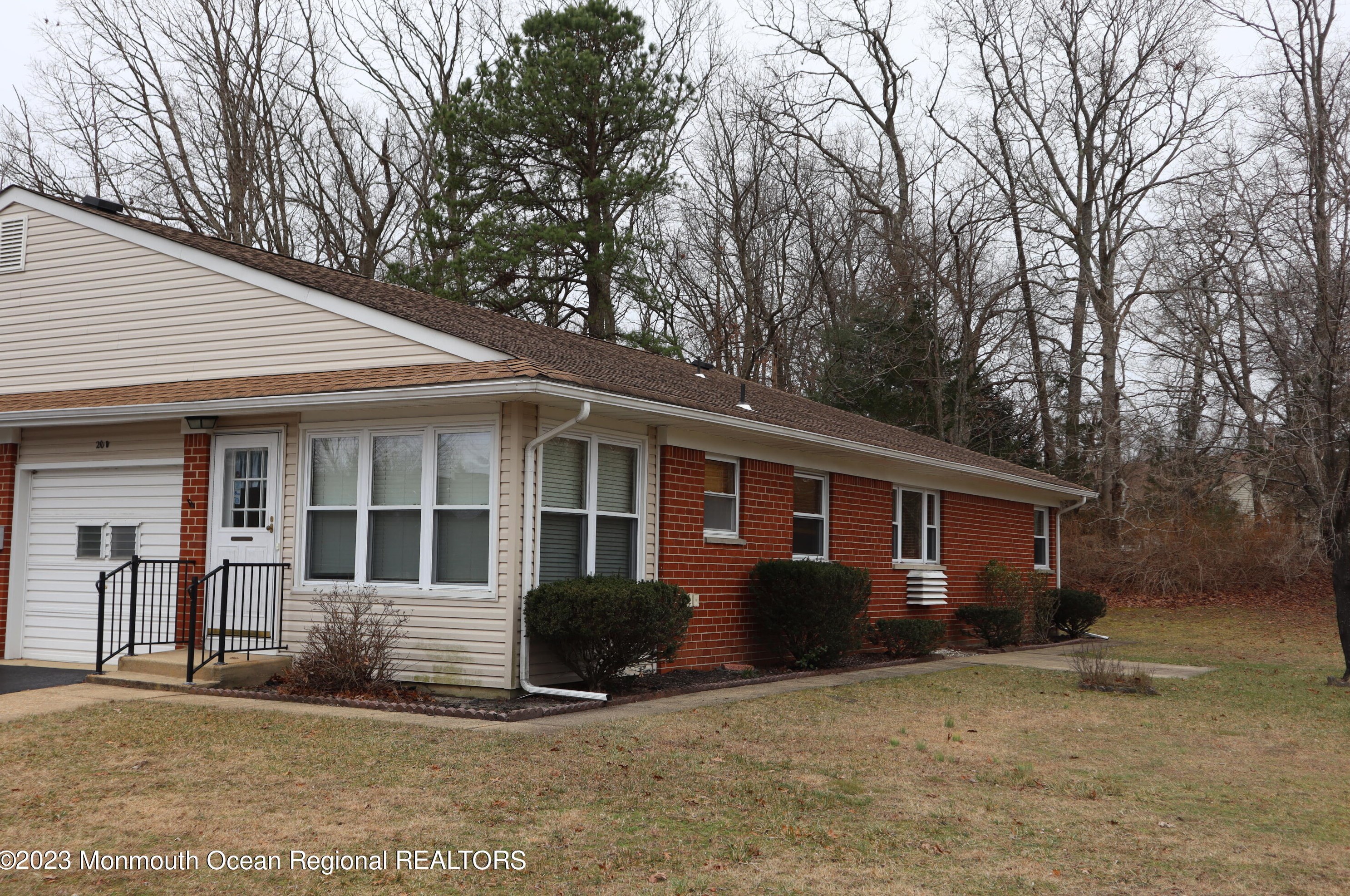 20 Snowberry Ln #b, Lakehurst, NJ 08759