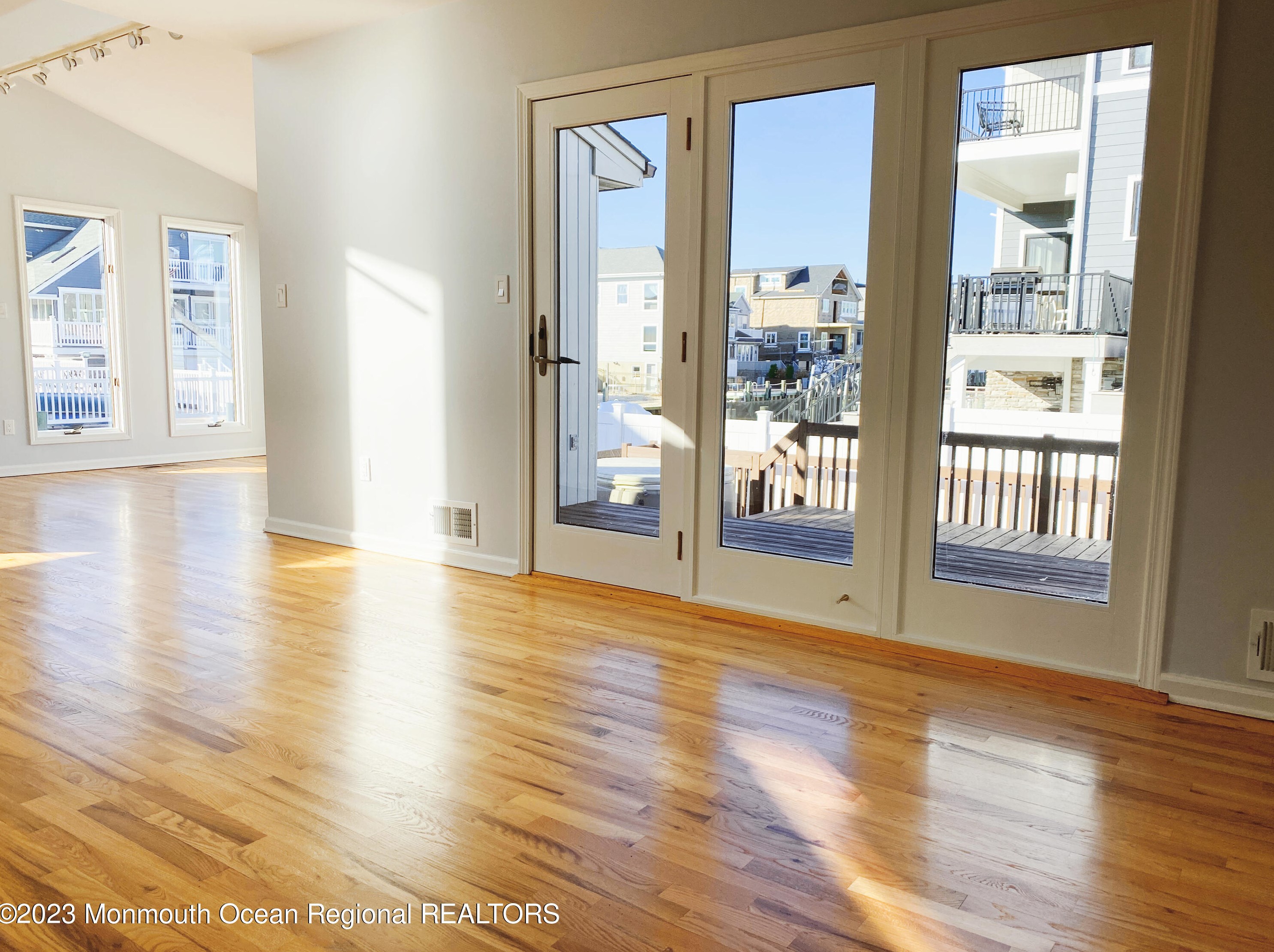 203 4th Ave, Wall Township NJ  07762-1065 exterior