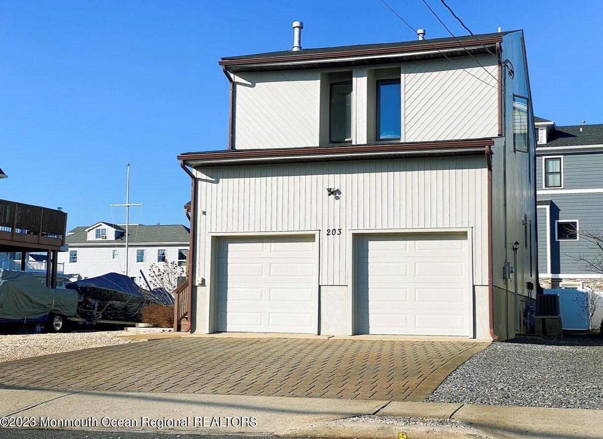 203 4th Ave, Wall Township, NJ 08736