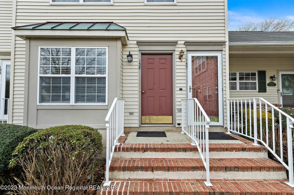 158 Yarmouth Ct, Holmdel Village, NJ 07733