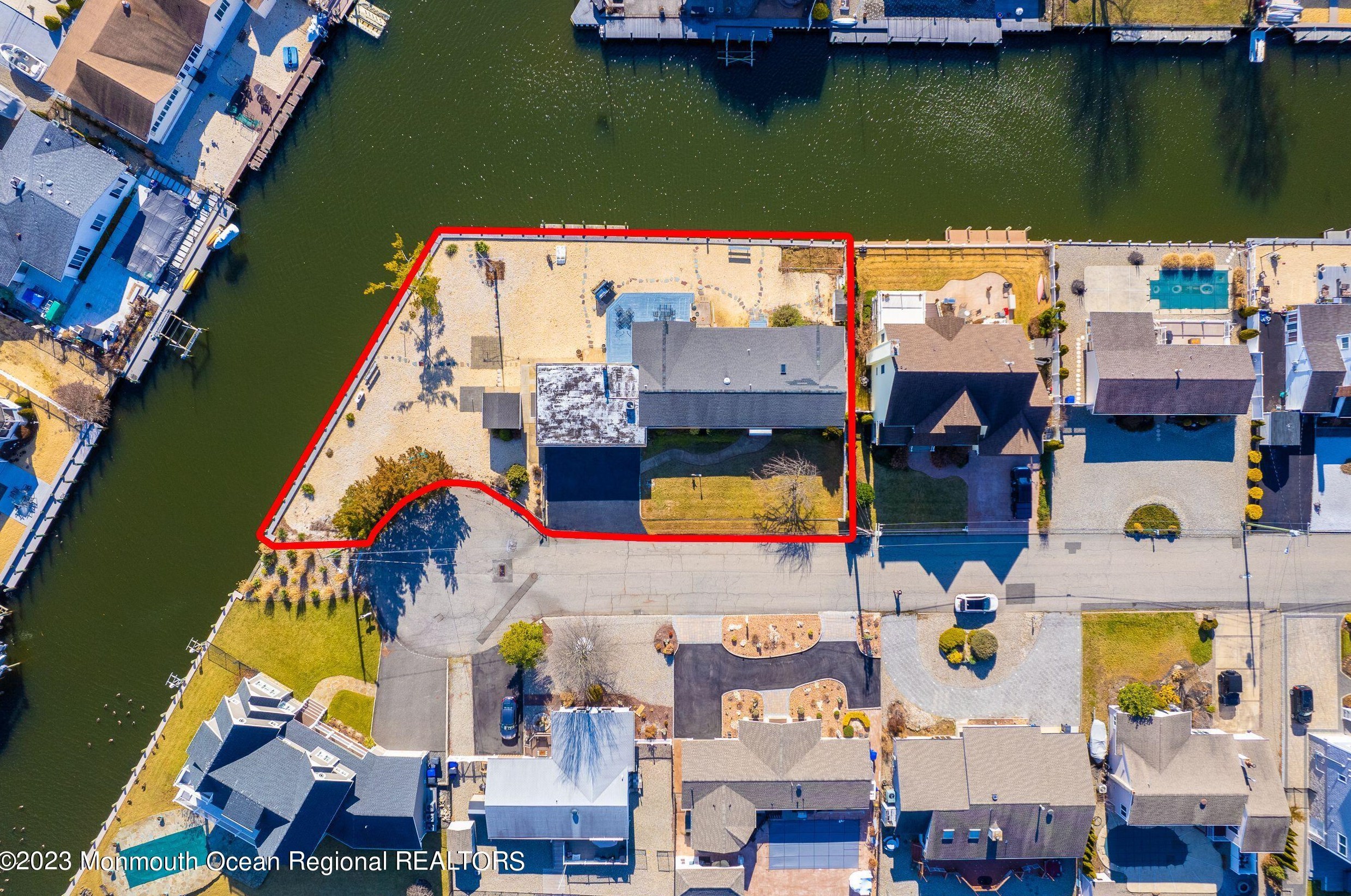 1833 Grantwood Dr, Toms River, NJ 08753-3127