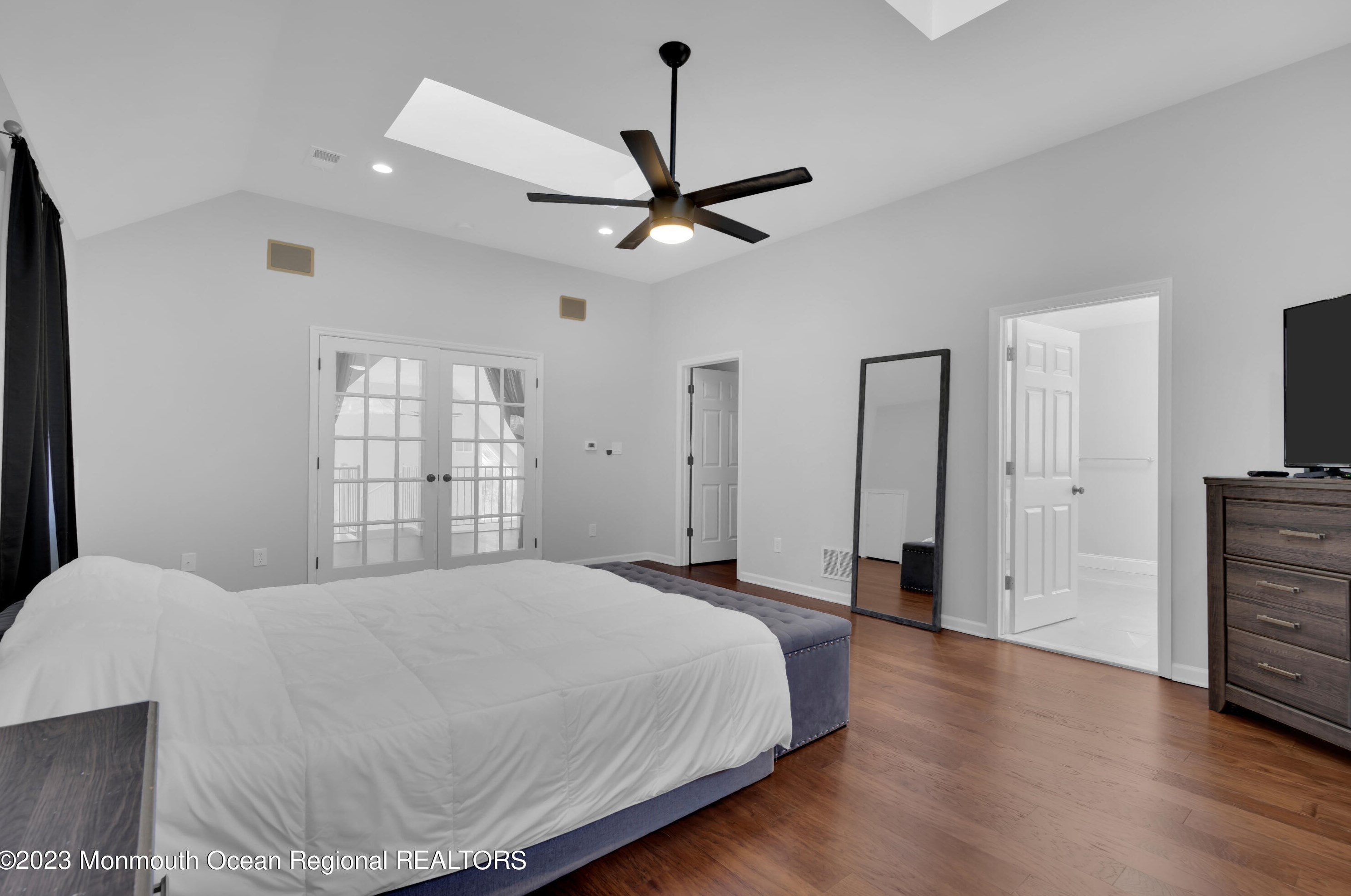 701 Manchester St, Toms River NJ  08757-2332 exterior