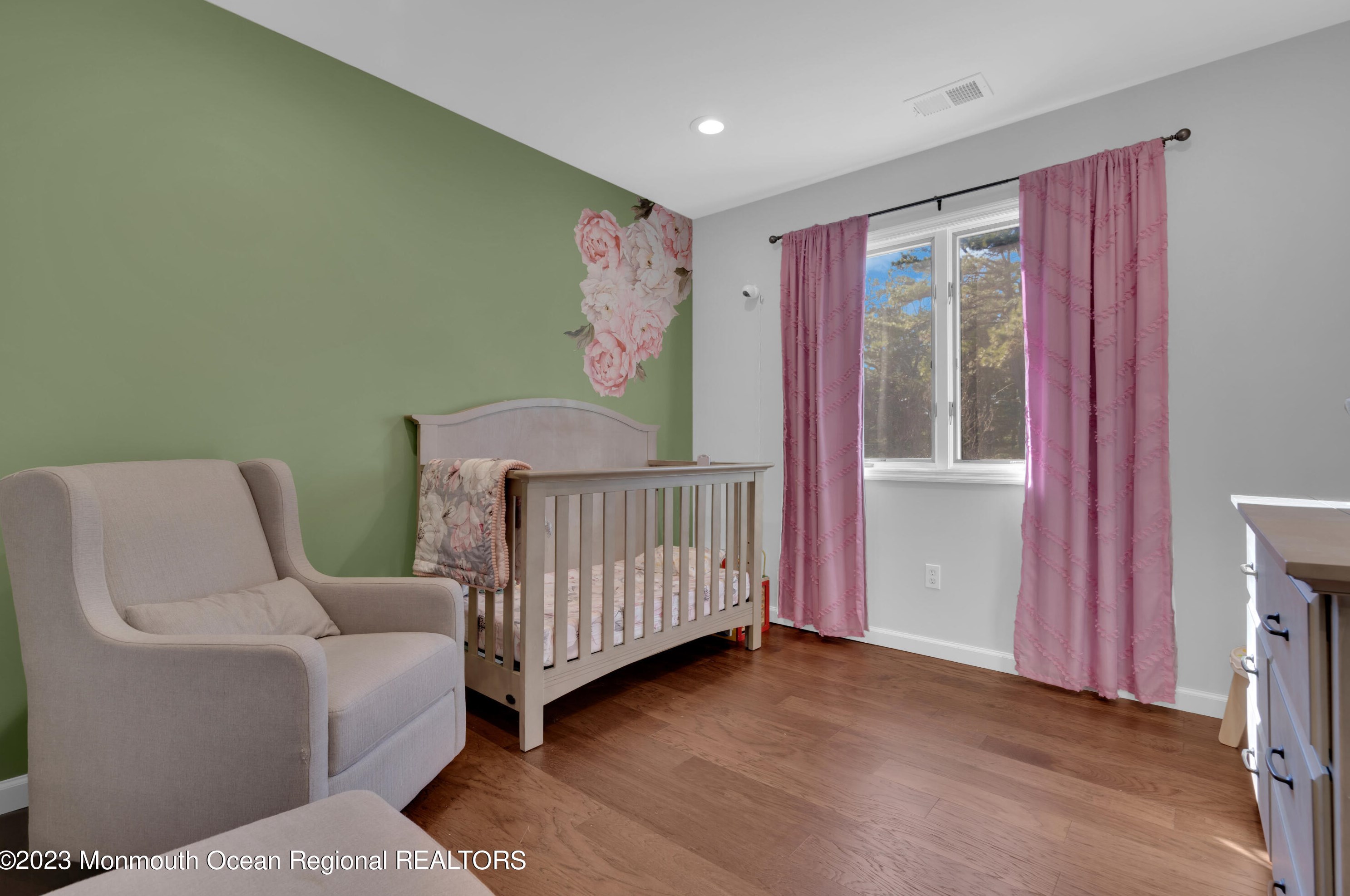 701 Manchester St, Toms River NJ  08757-2332 exterior