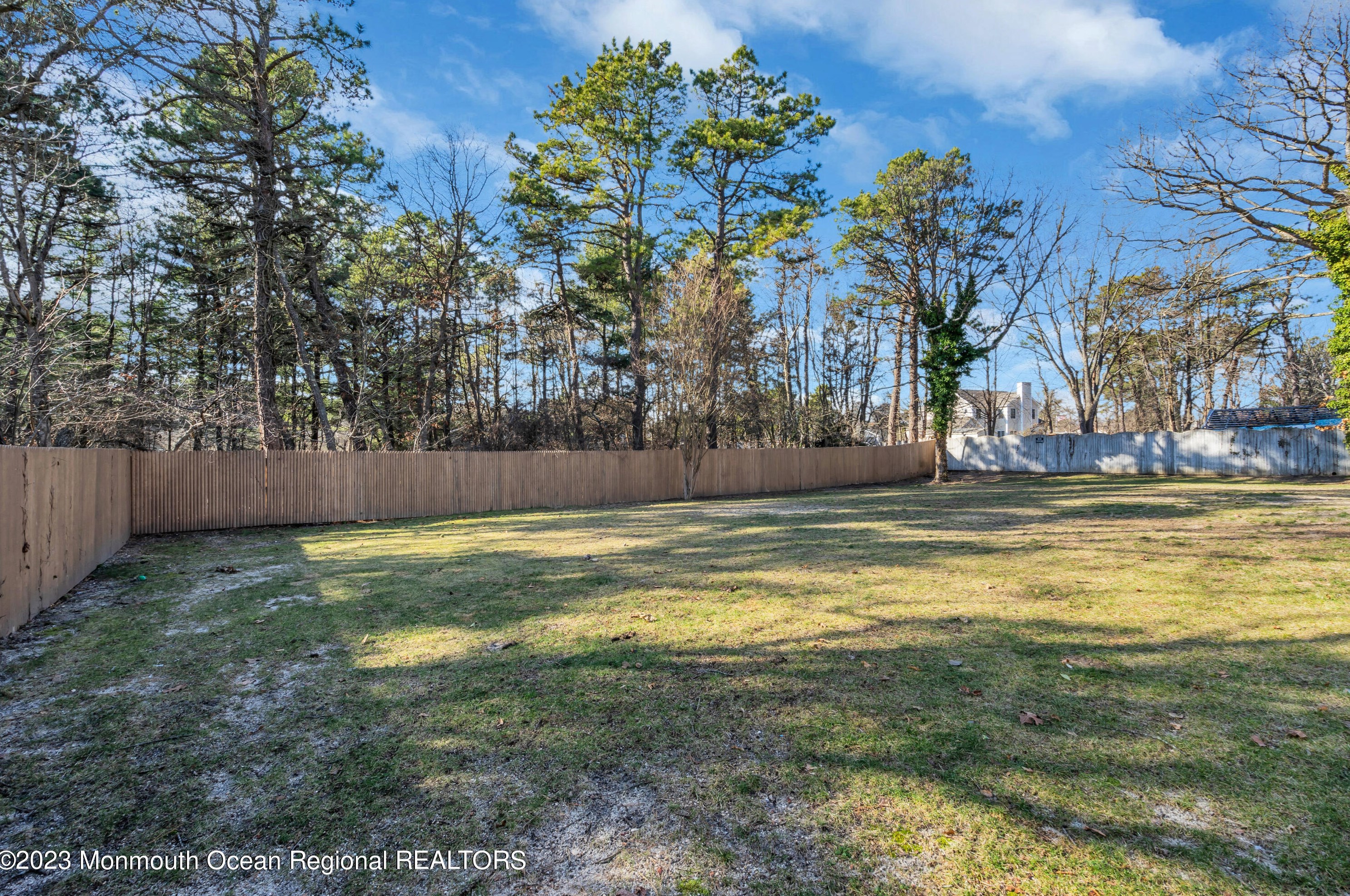 701 Manchester St, Toms River NJ  08757-2332 exterior