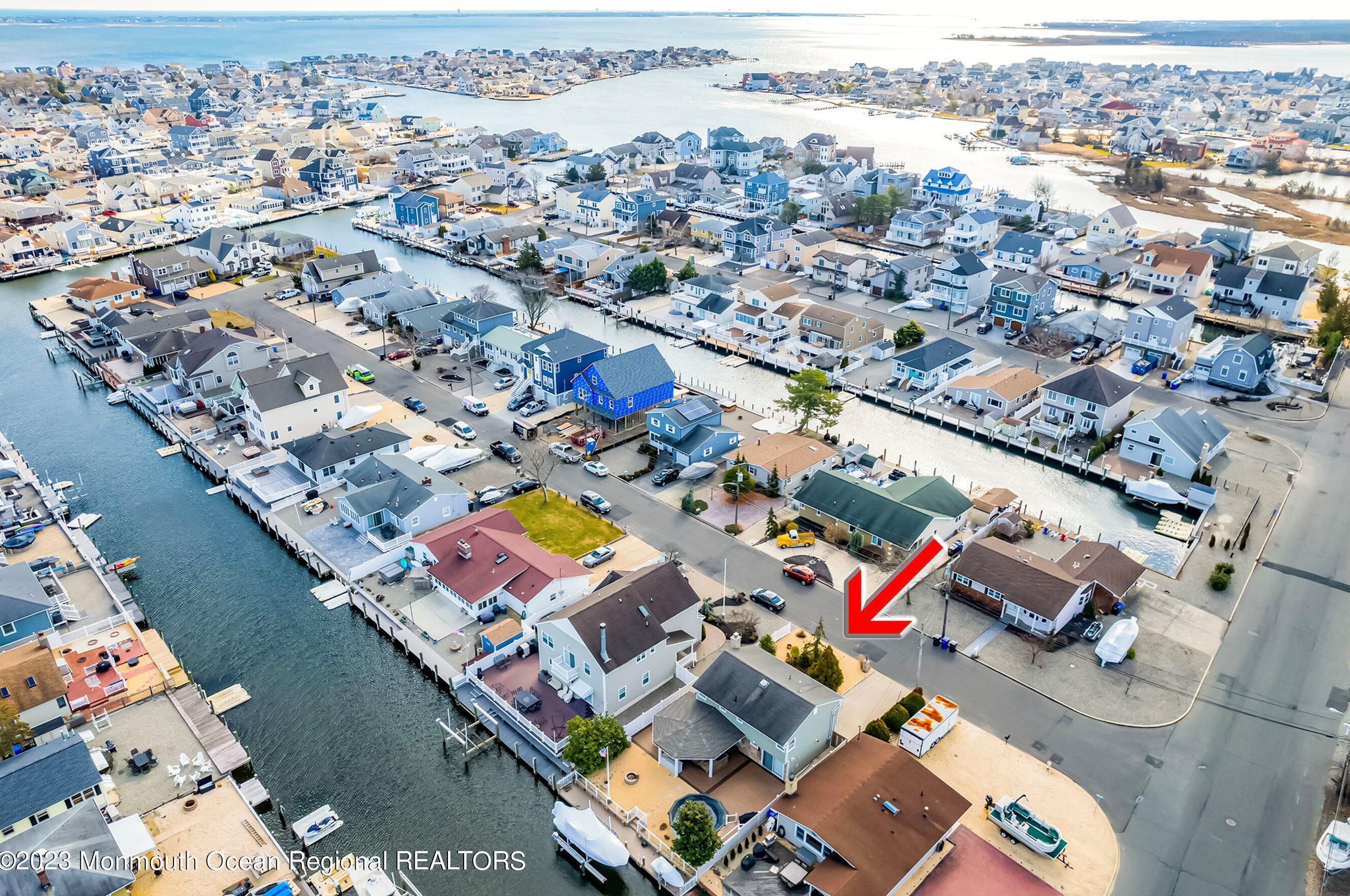 29 Crane Way, Toms River, NJ 08753-2013