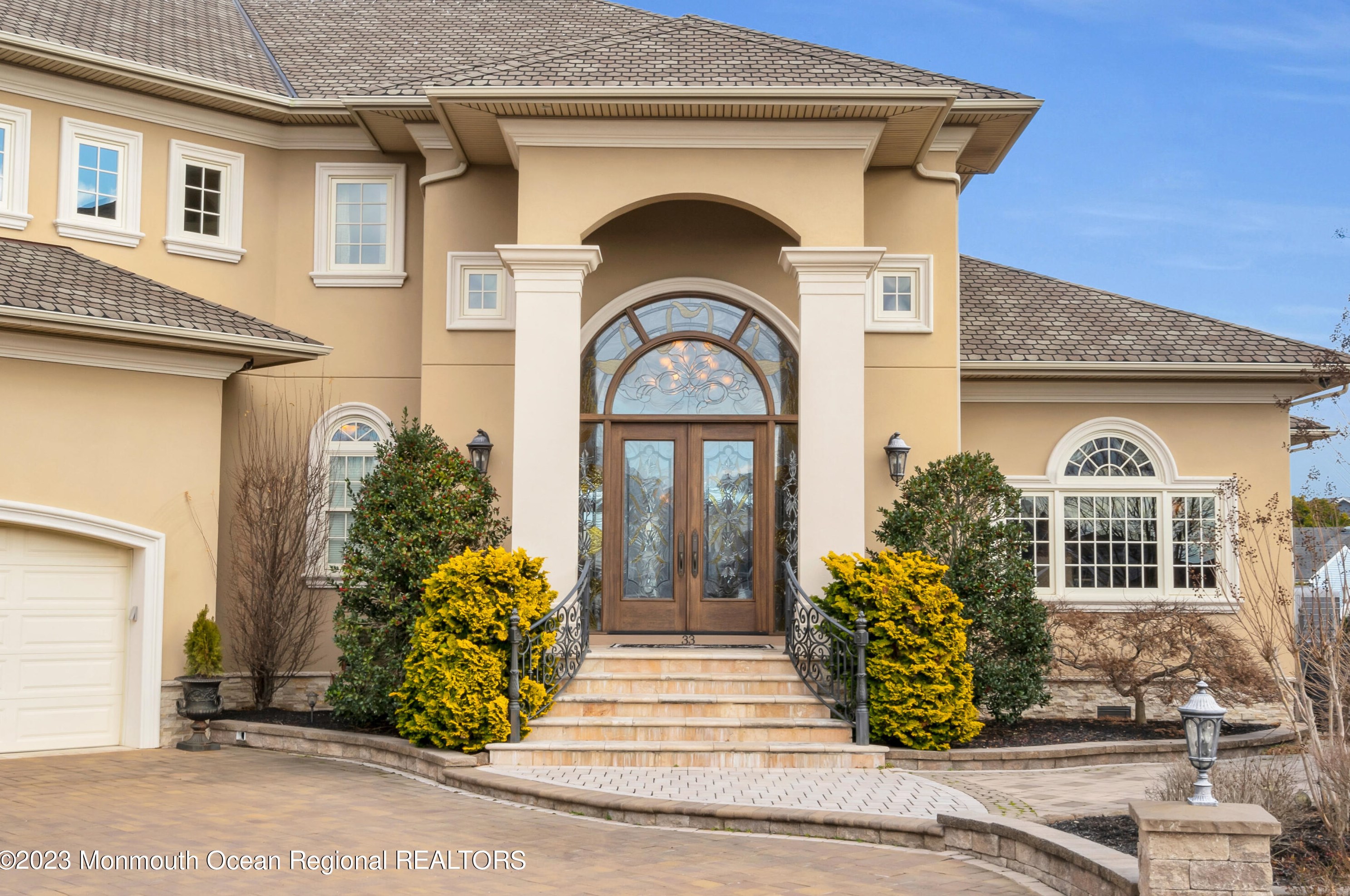 33 Debbie Ct, Toms River, NJ 08753-2610