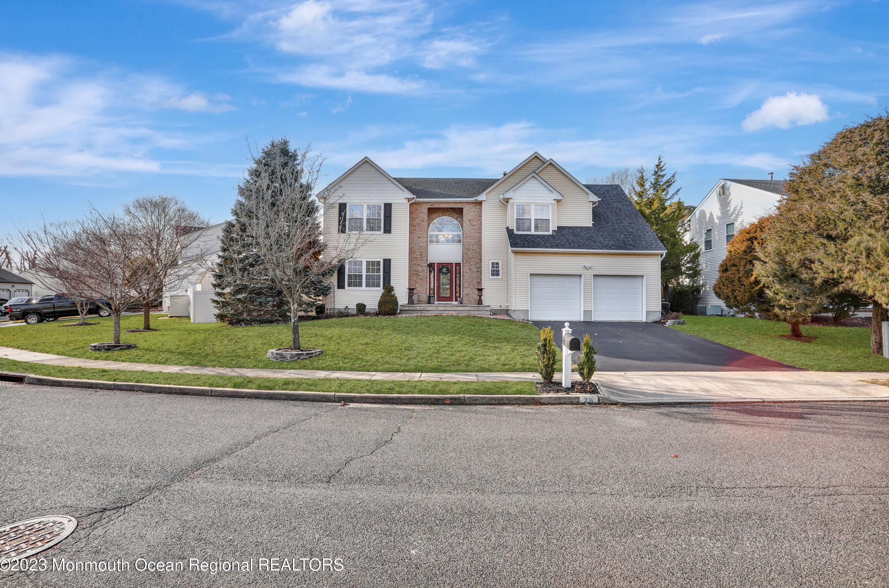 26 Davids Ln, Wall Township, NJ 07731-2864