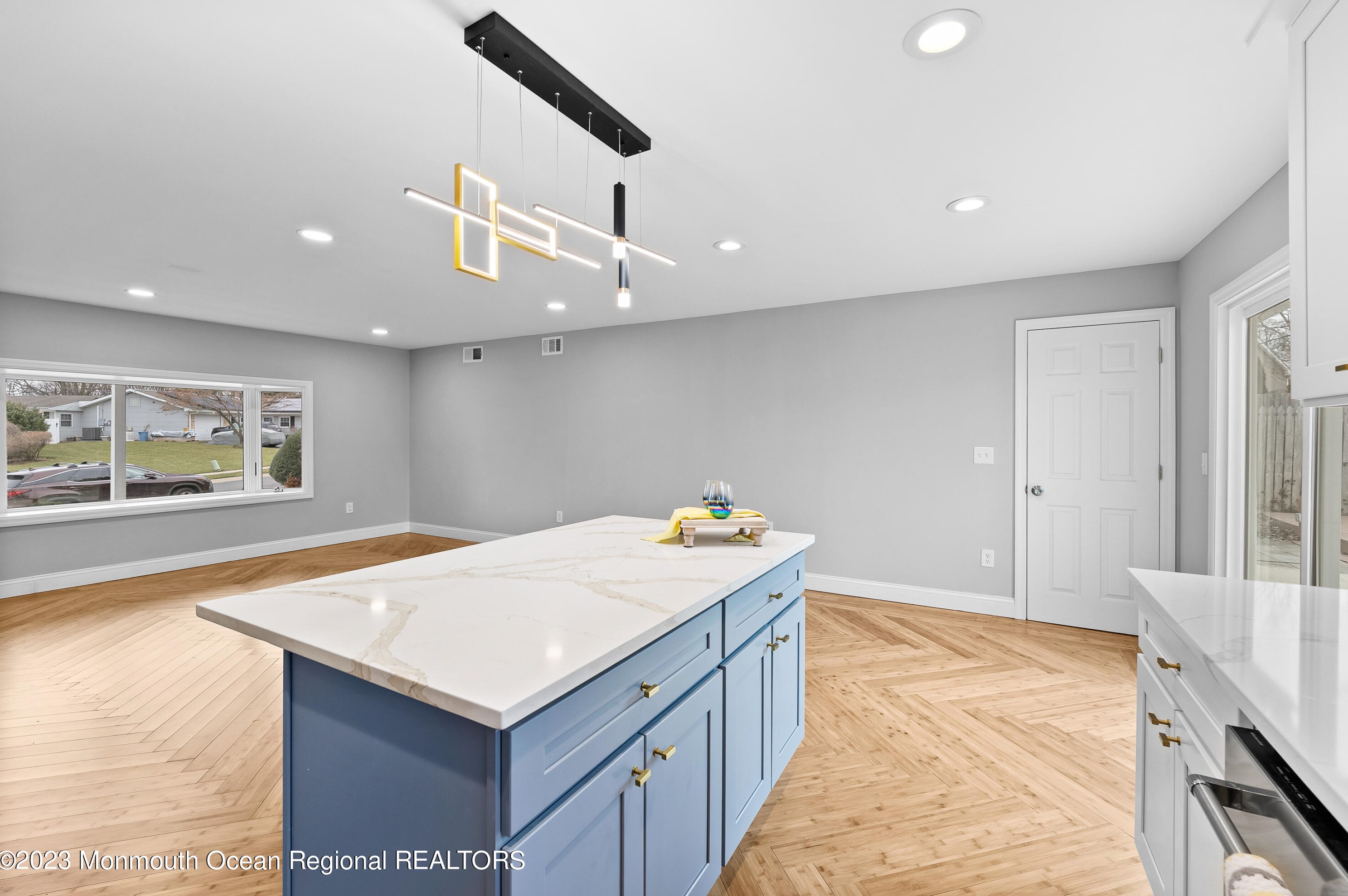 22 Intone Ln, Matawan NJ  07747-1719 exterior