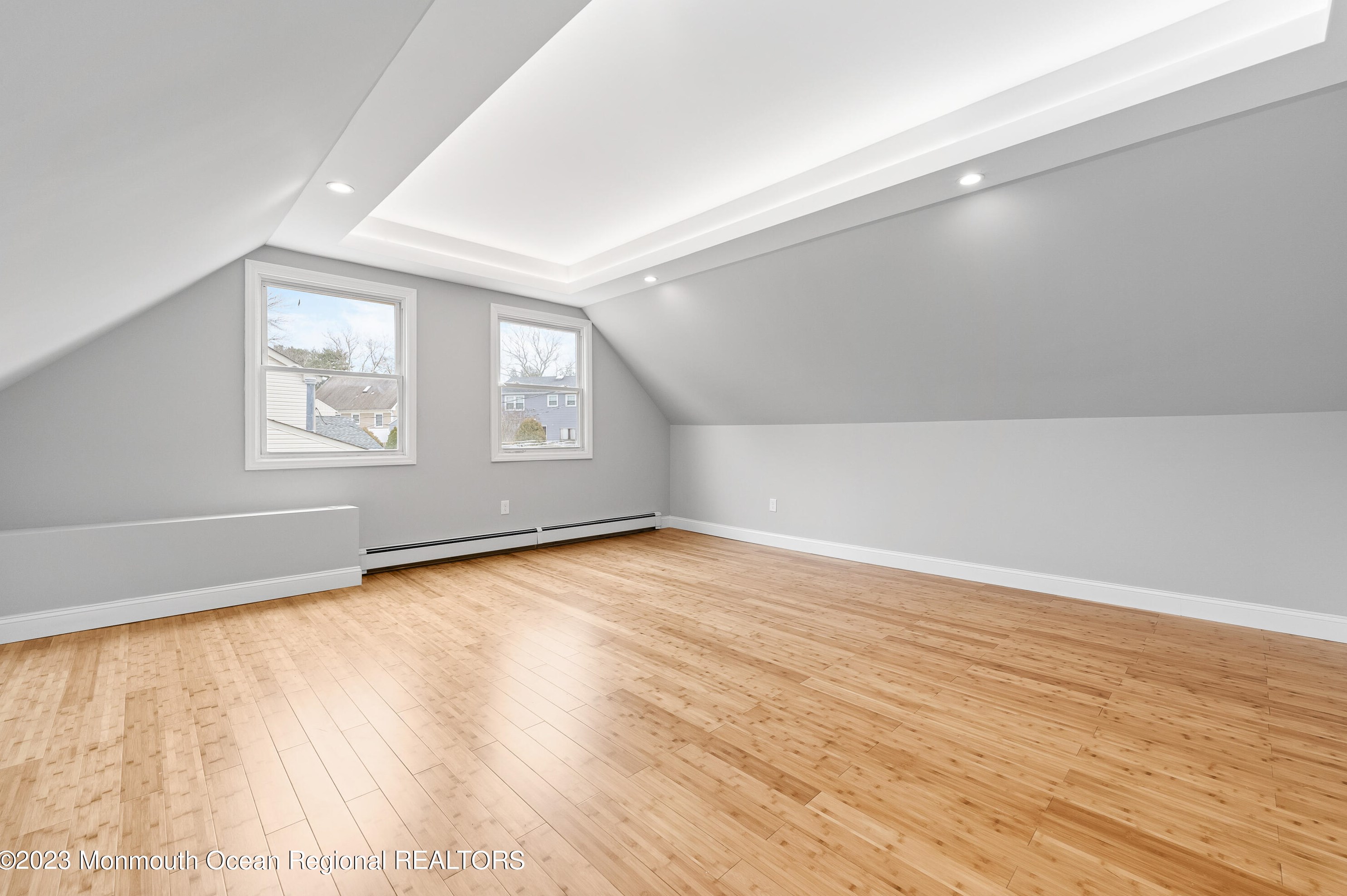 22 Intone Ln, Matawan NJ  07747-1719 exterior