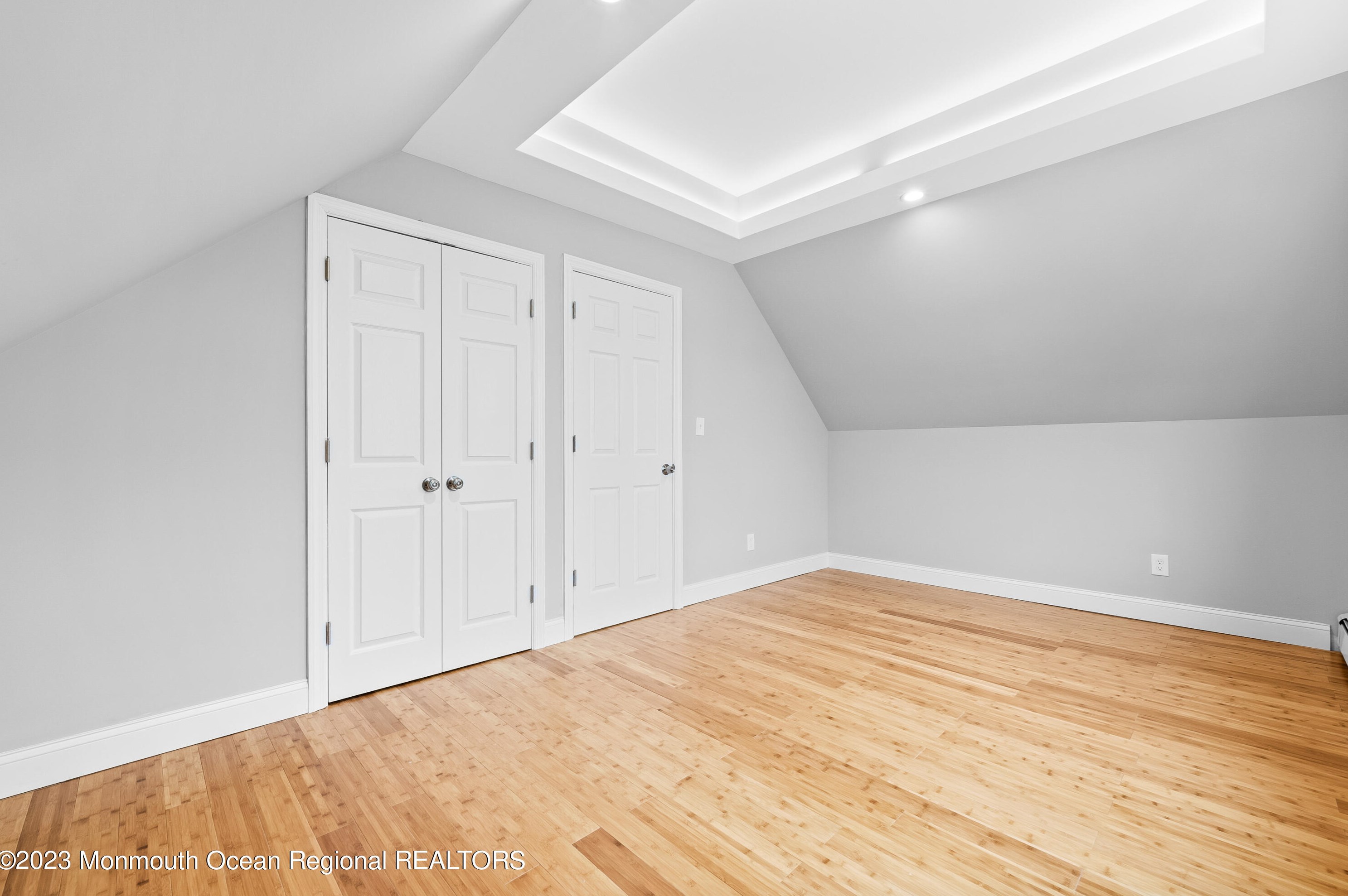 22 Intone Ln, Matawan NJ  07747-1719 exterior