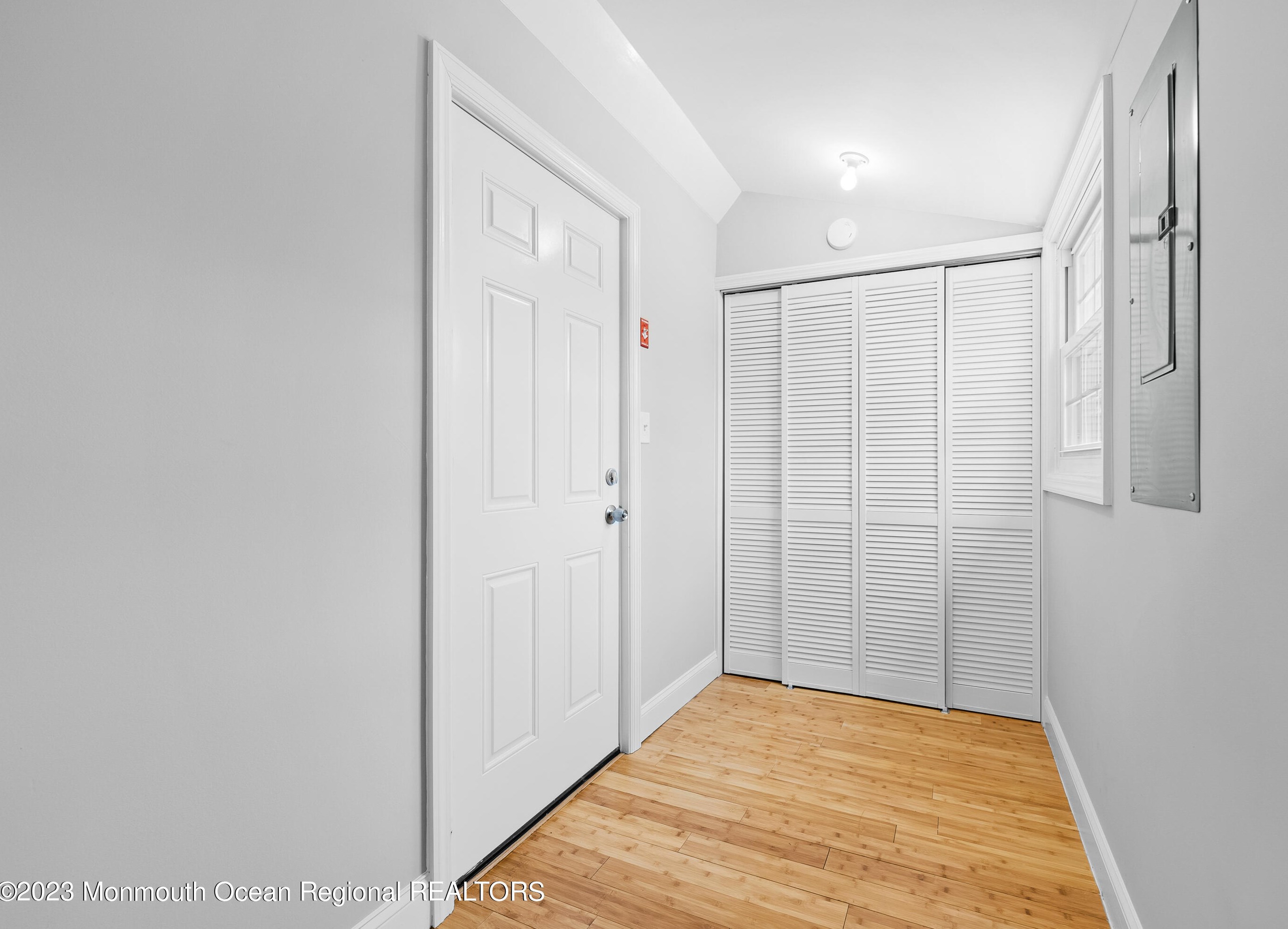 22 Intone Ln, Matawan NJ  07747-1719 exterior