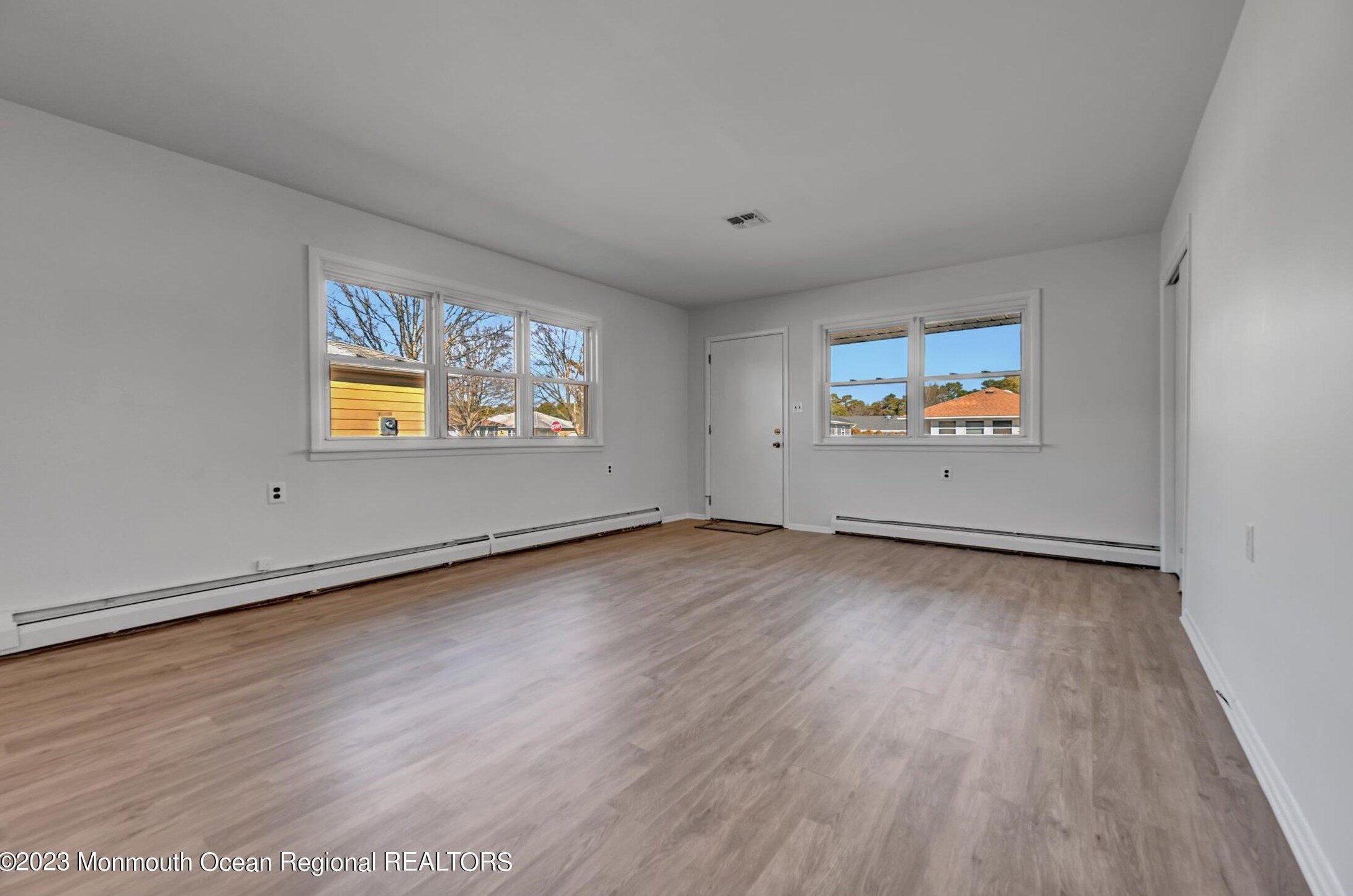 43 Georgetown Dr, Toms River NJ  08757-4321 exterior