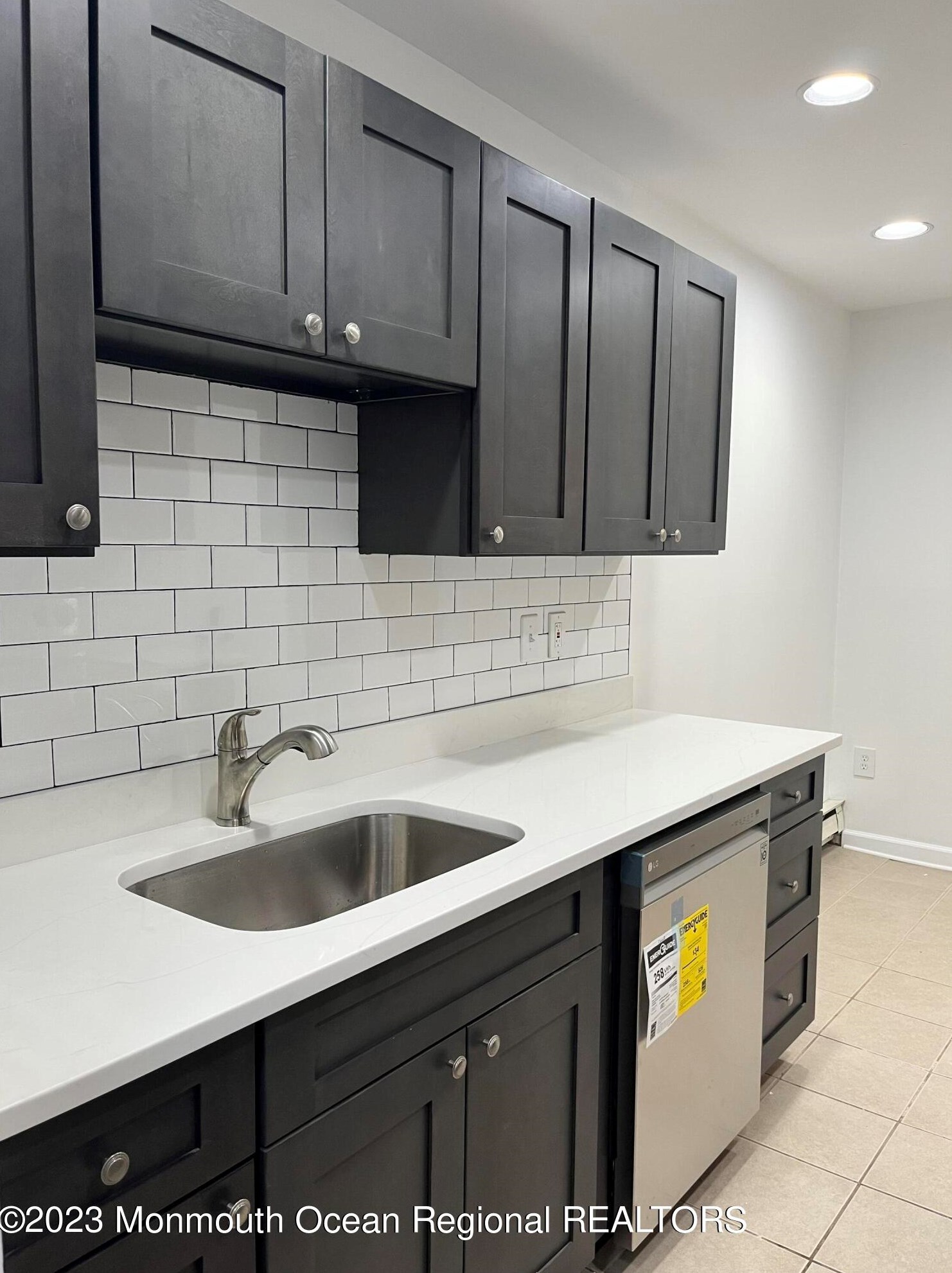 218 Medford Ct #k, Millstone Township, NJ