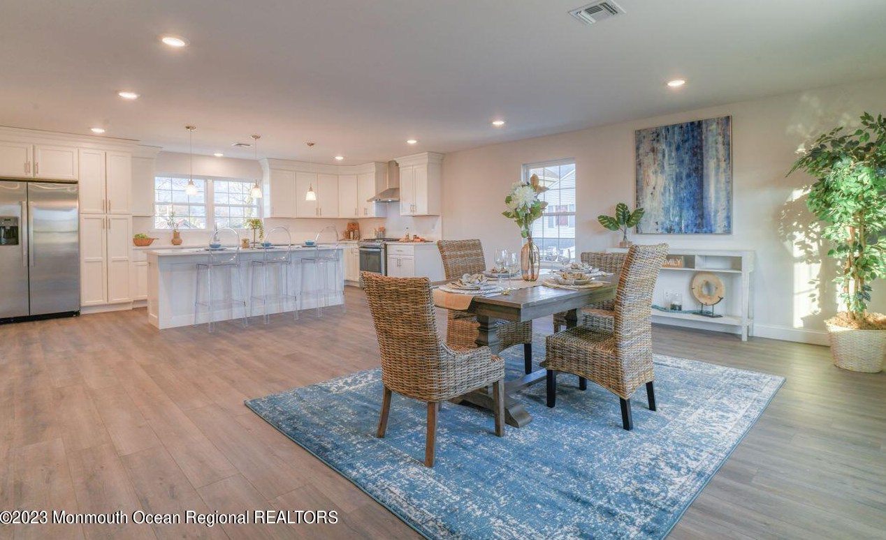 49 Garfield Ave, Ideal Beach NJ  07734-1357 exterior