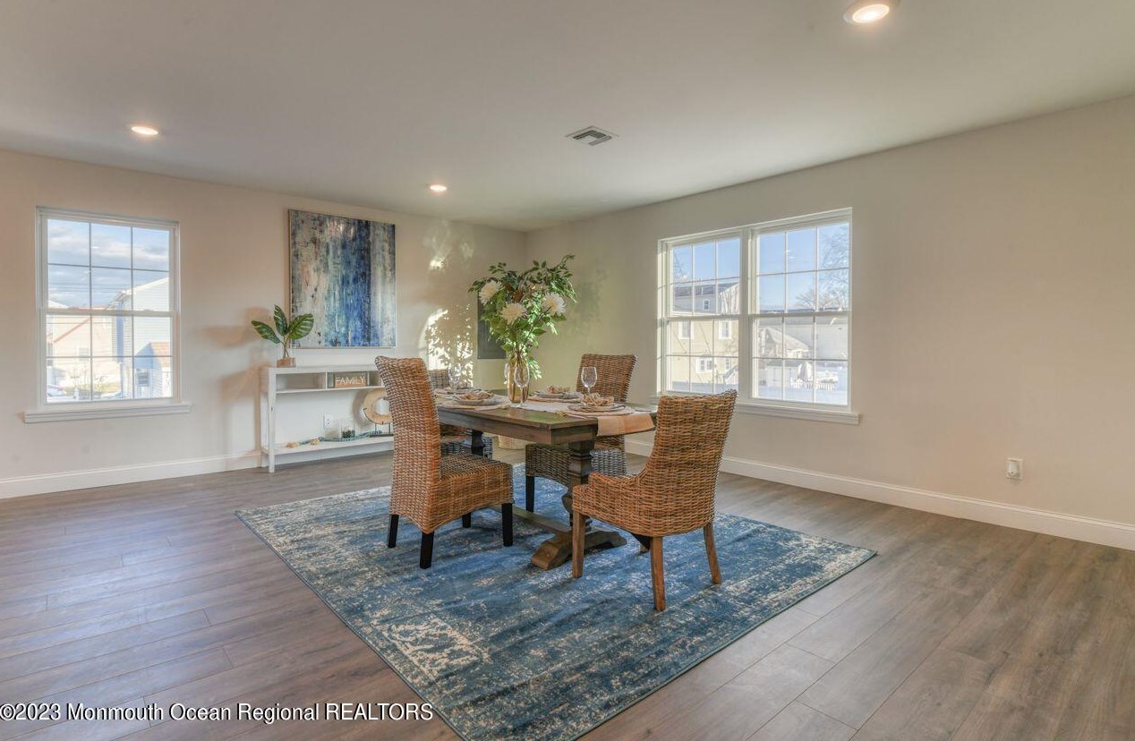 49 Garfield Ave, Ideal Beach NJ  07734-1357 exterior