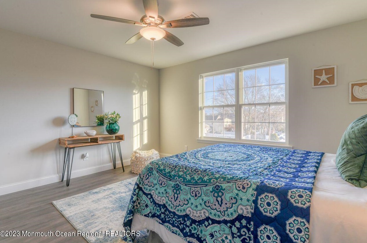 49 Garfield Ave, Ideal Beach NJ  07734-1357 exterior