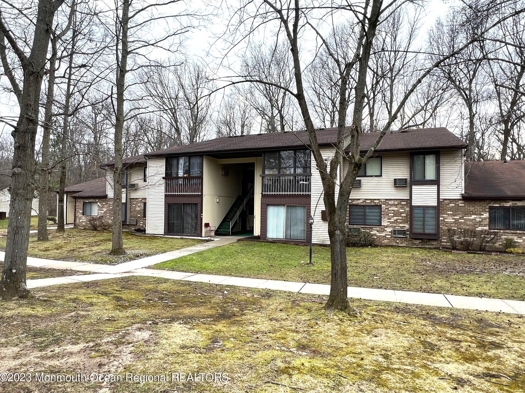 99 Arrowood Rd #c, Millstone Township, NJ