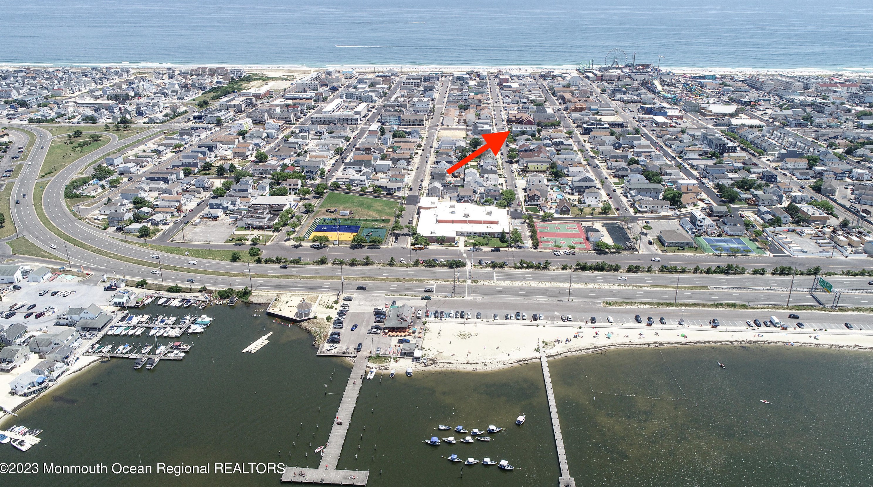 205 Fremont Ave #5, Pelican Island, NJ 08751