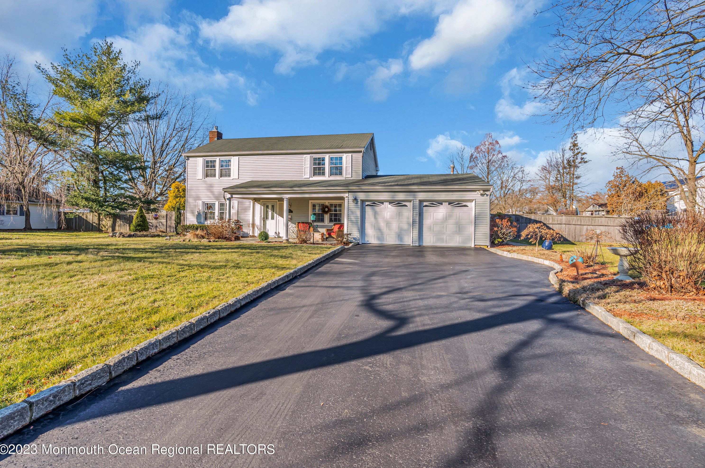 61 Ascot Dr, East Freehold, NJ 07728
