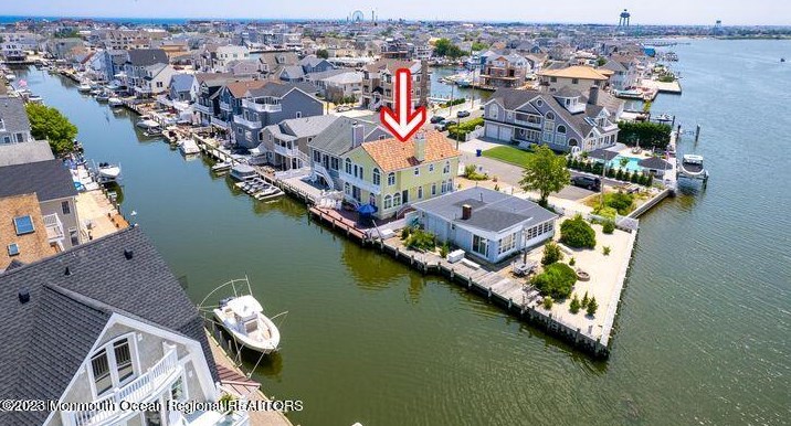446 Eisenhower Ave, Pelican Island, NJ 08751