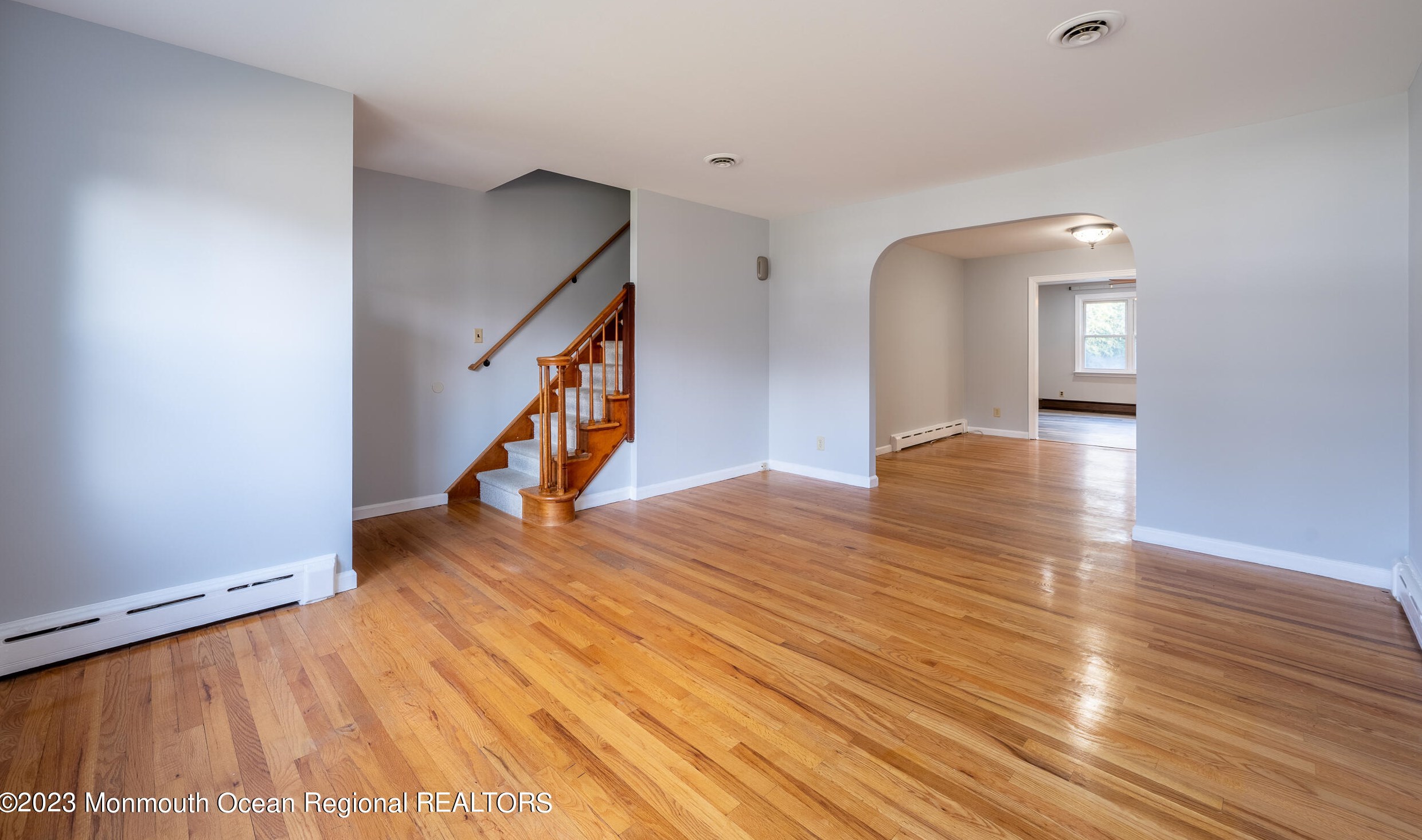 857 Lincoln St, Tinton Falls, NJ 07701