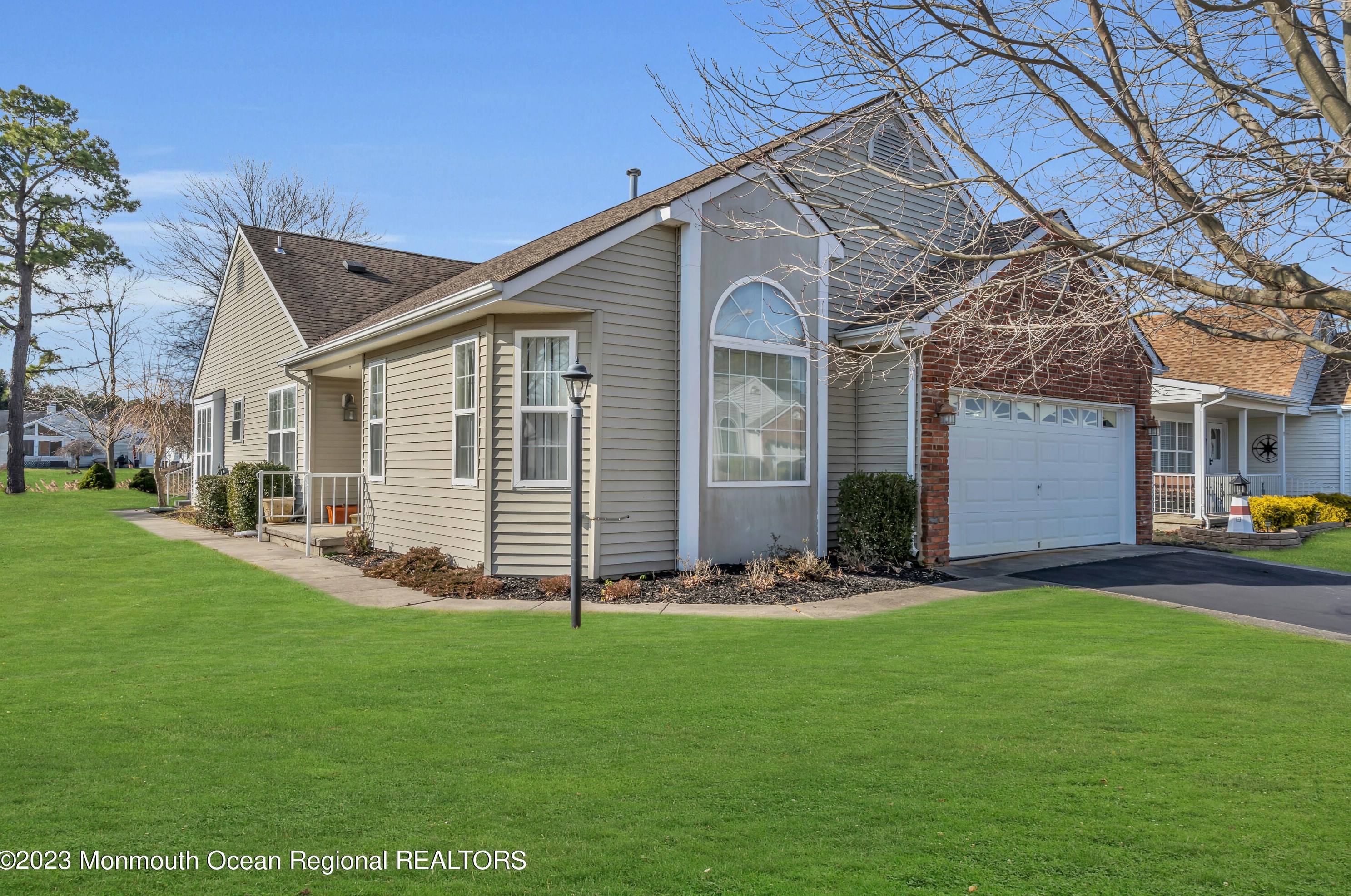 57 Stockport Dr, Toms River, NJ 08757-6592