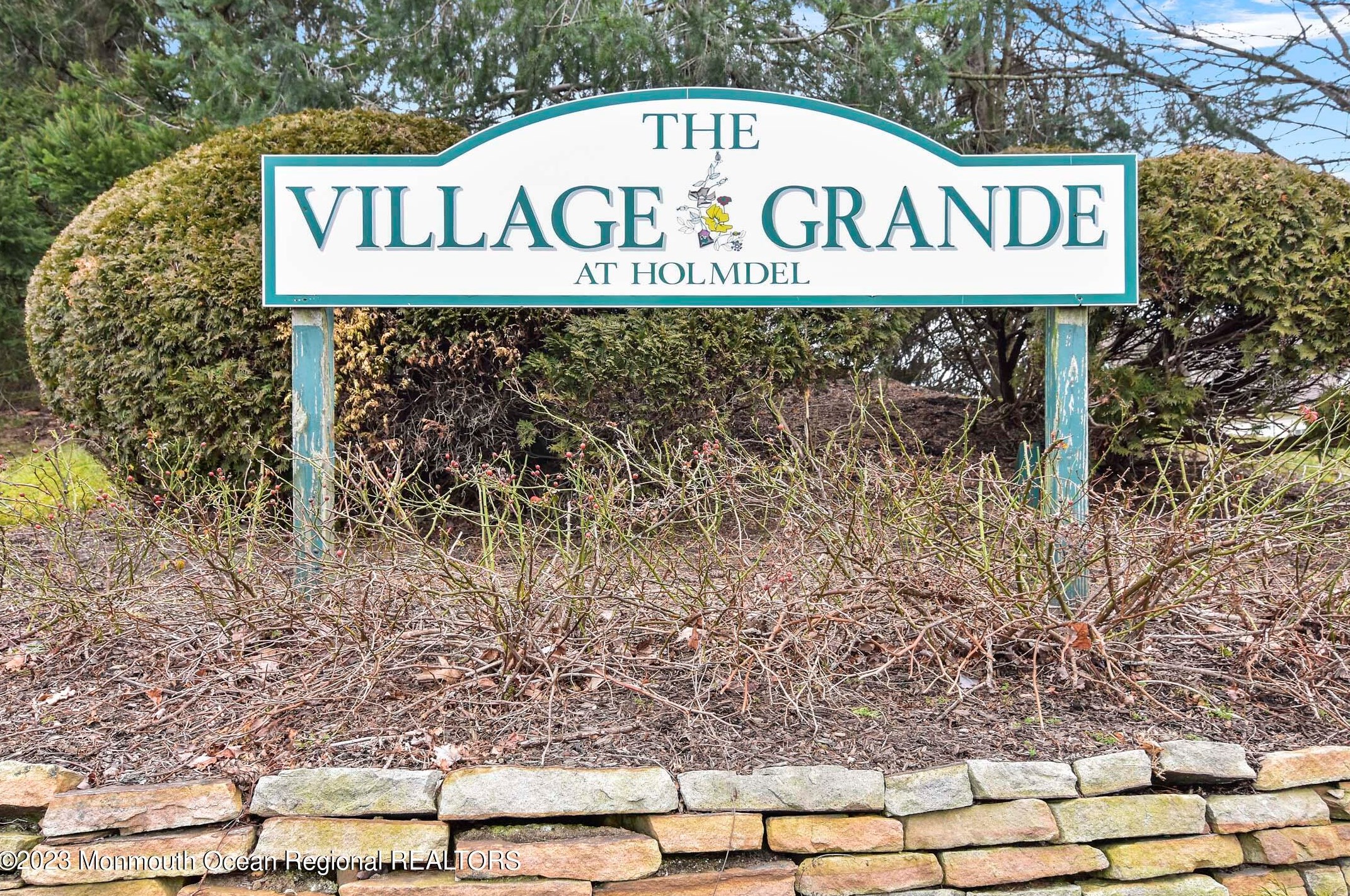 80 Freesia Ct, Holmdel Village, NJ 07733