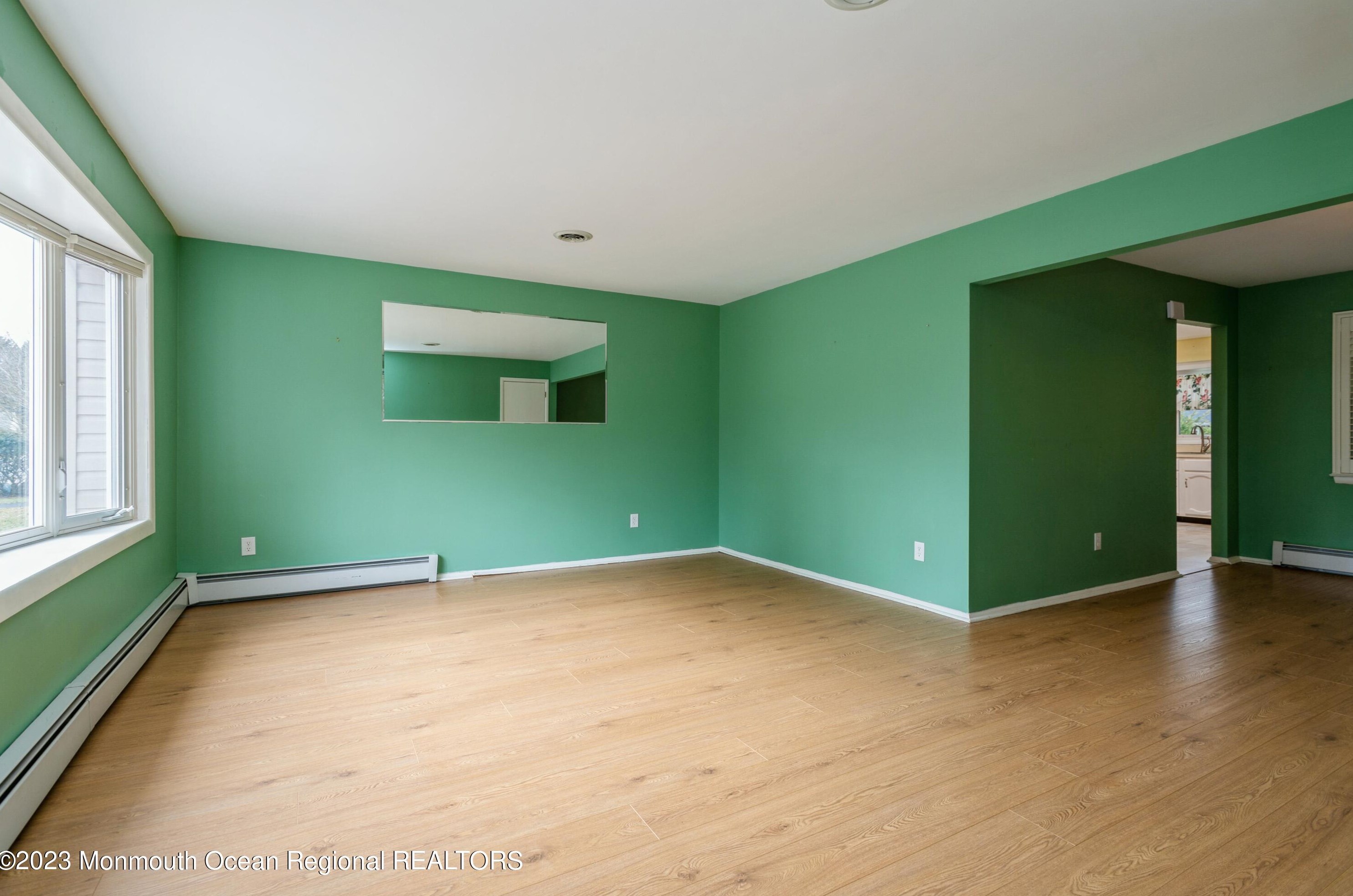 6 Littleton Rd, Toms River, NJ 08757-6317