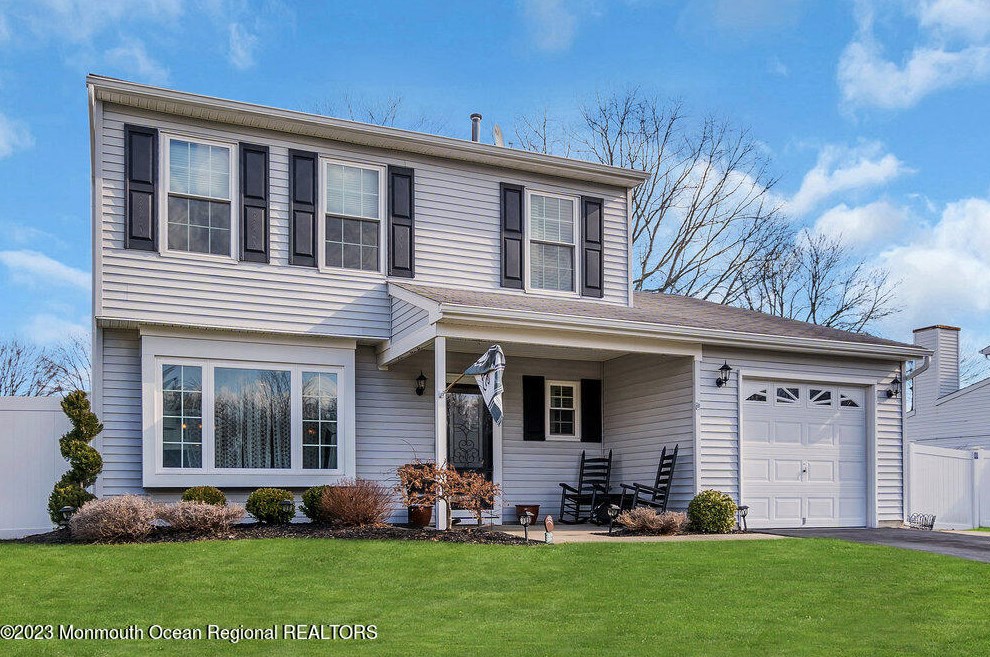 74 Starlight Rd, Wall Township, NJ 07731-2219