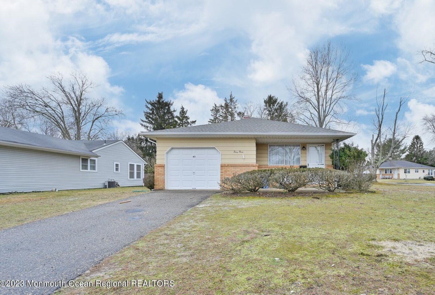 43 Barbuda St, Toms River, NJ 08757-4612