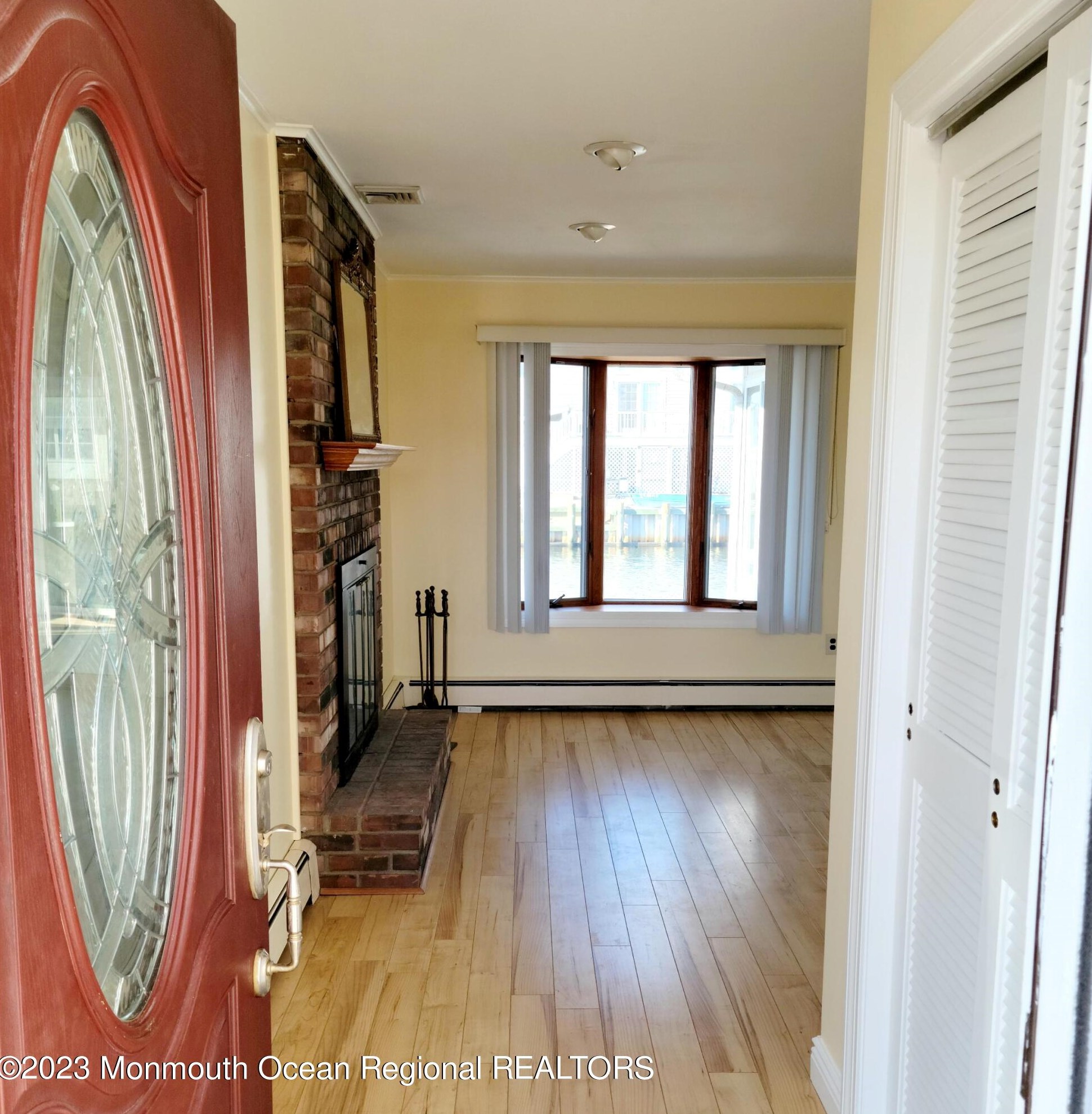 805 Forepeak Dr, Lacey, NJ 08731