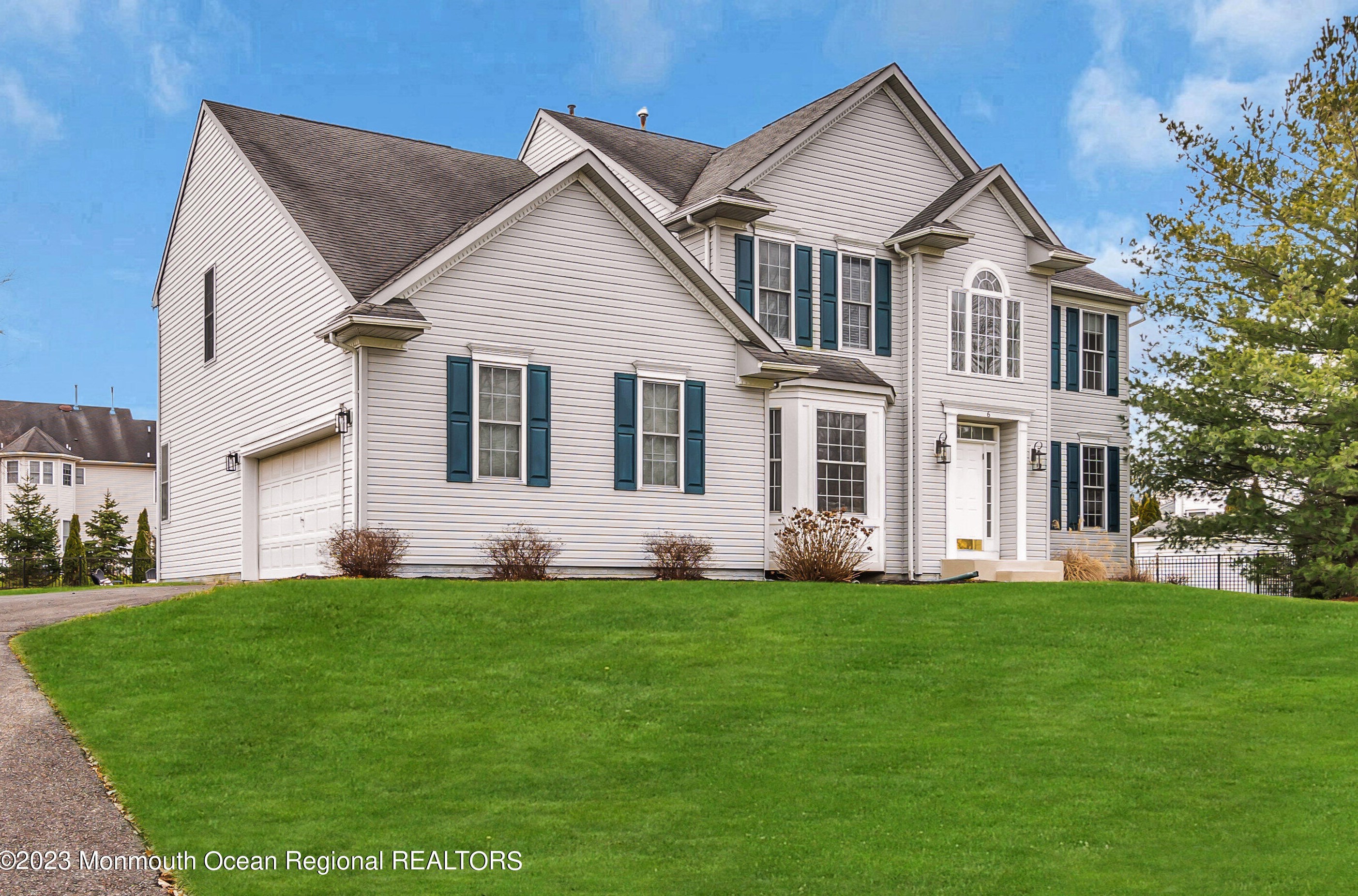 6 Plymouth Dr, East Windsor, NJ 08520-2940