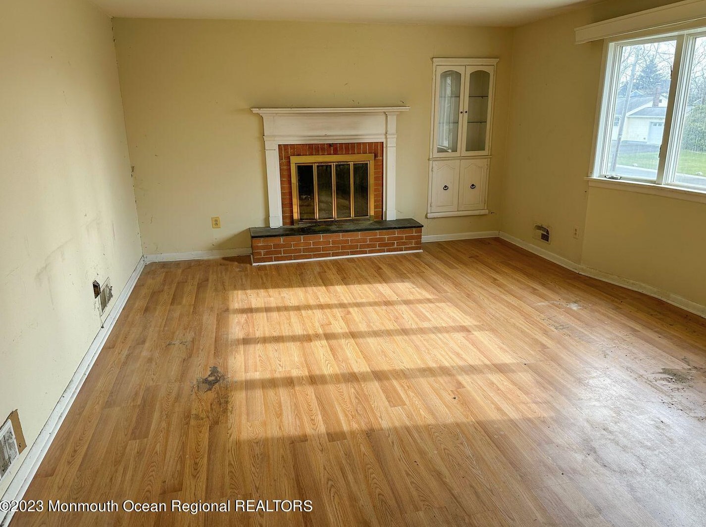 27 Ithaca Ave, Oceanport, NJ 07757-1710