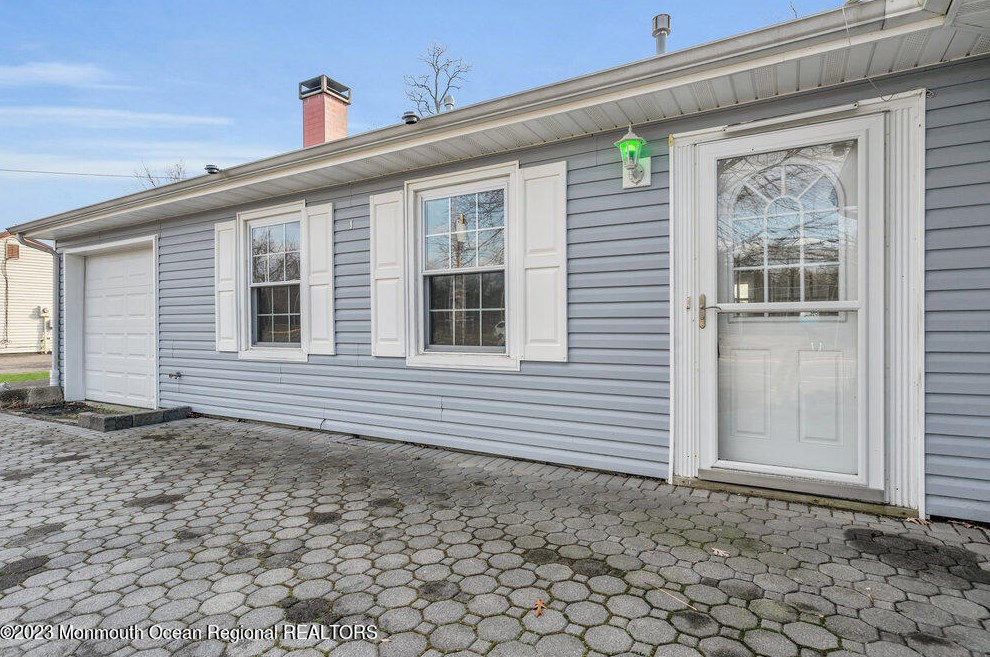 2265 Windsor Ave, Toms River, NJ 08753-7841