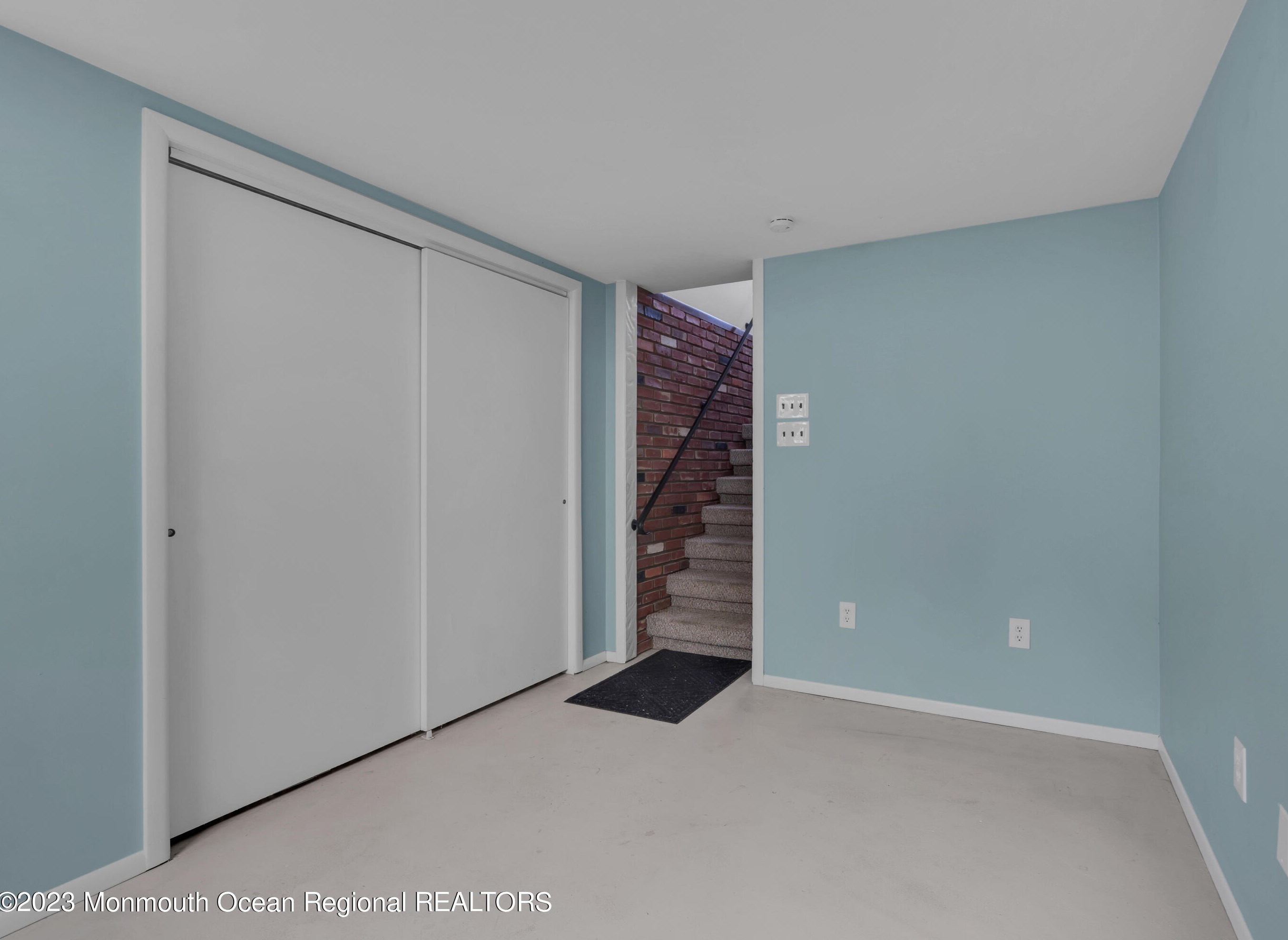 924 Berkeley Ave, Beachwood NJ  08722-4501 exterior