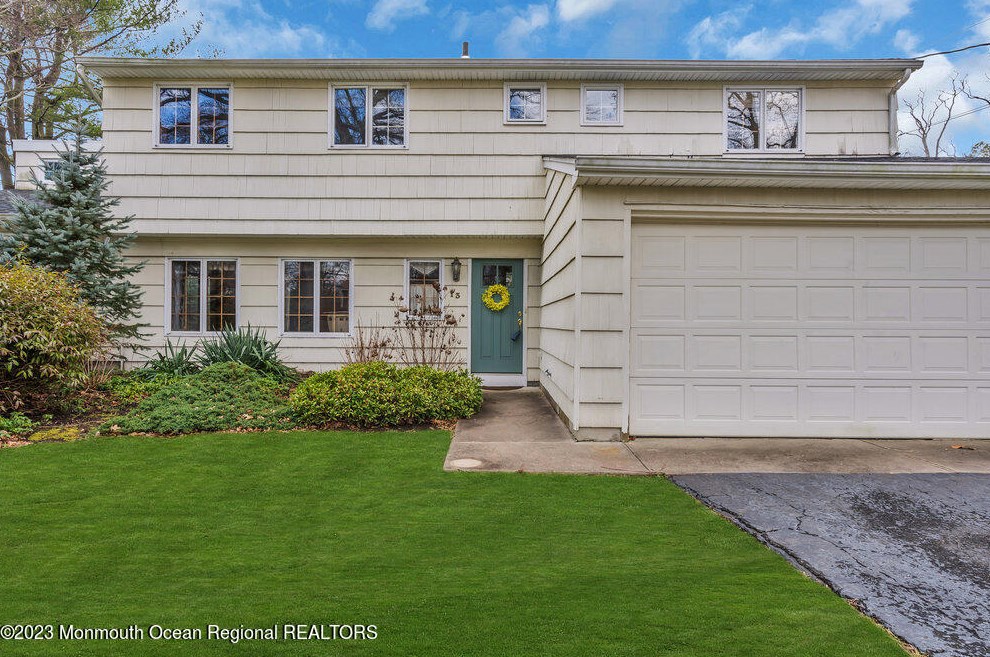 13 Judith Rd, Little Silver, NJ 07739