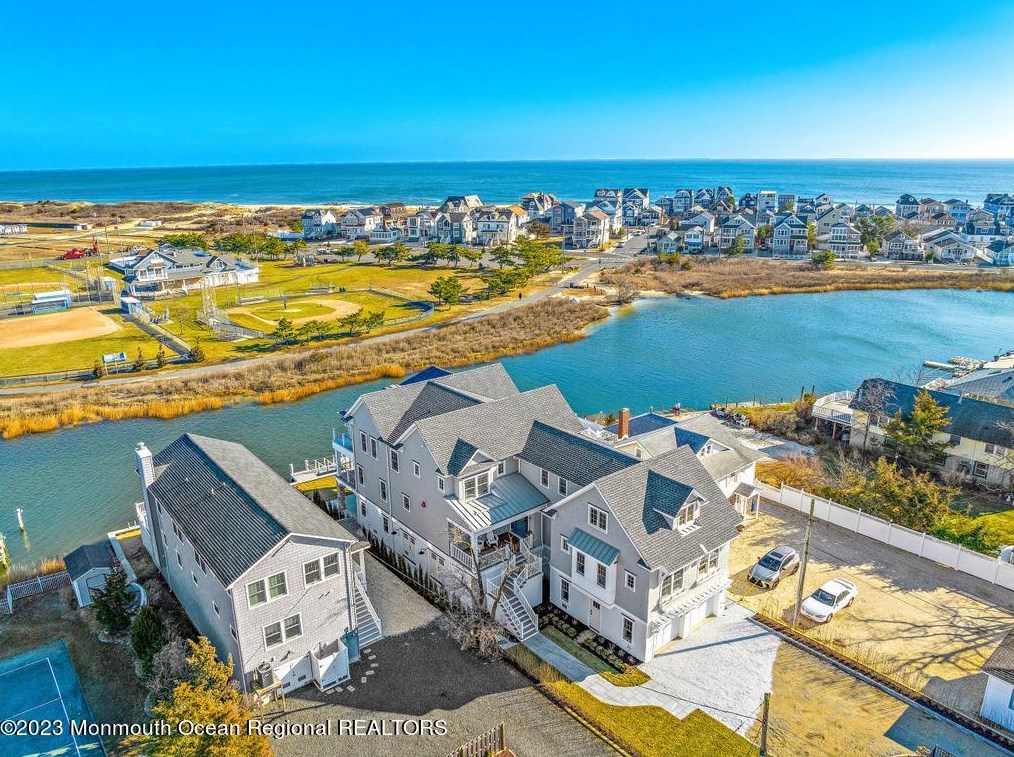 50 Ocean Ave, Wall Township NJ  08750-1618 exterior
