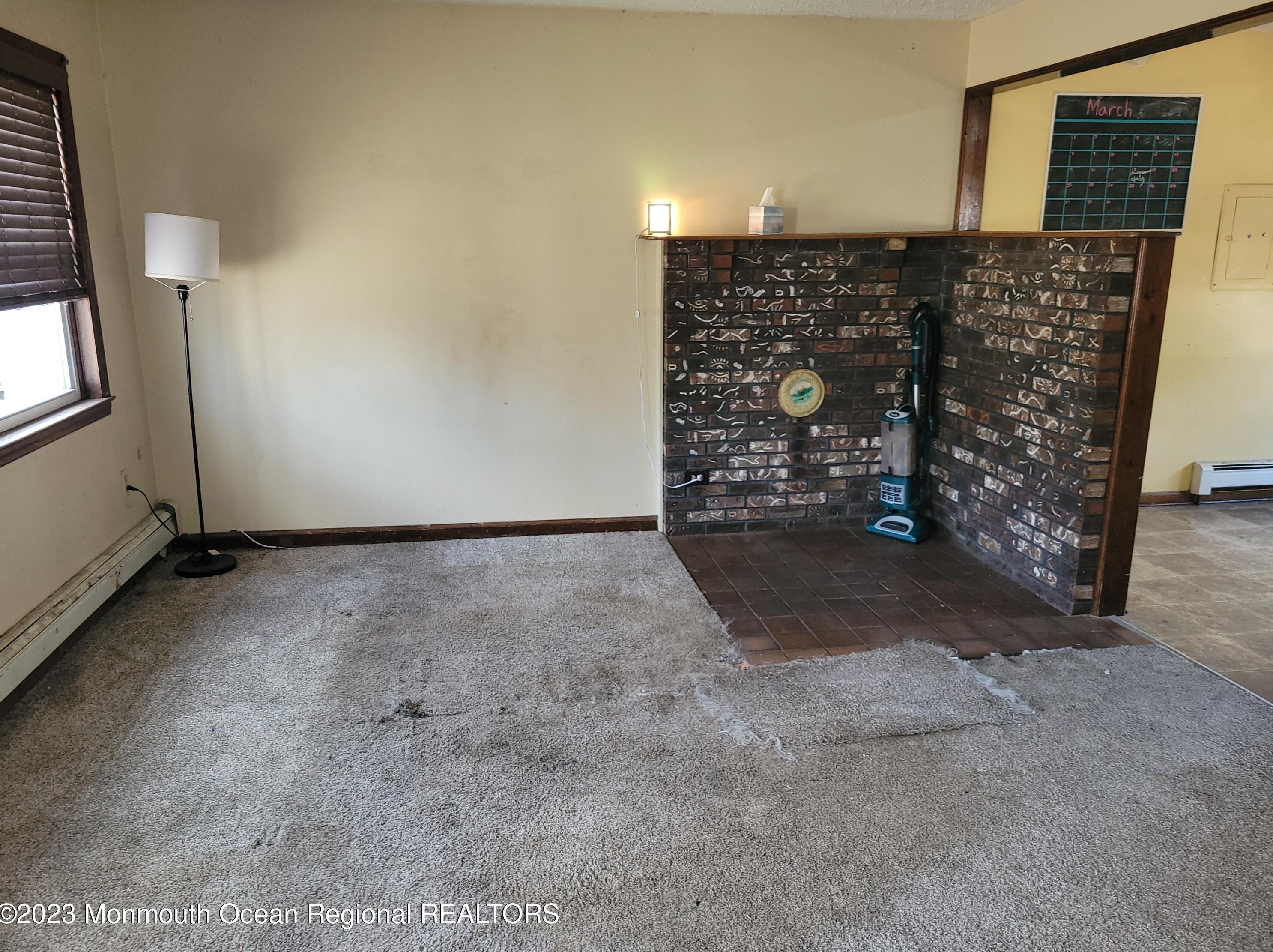33 Abbie Dr, Tuckerton, NJ 08087