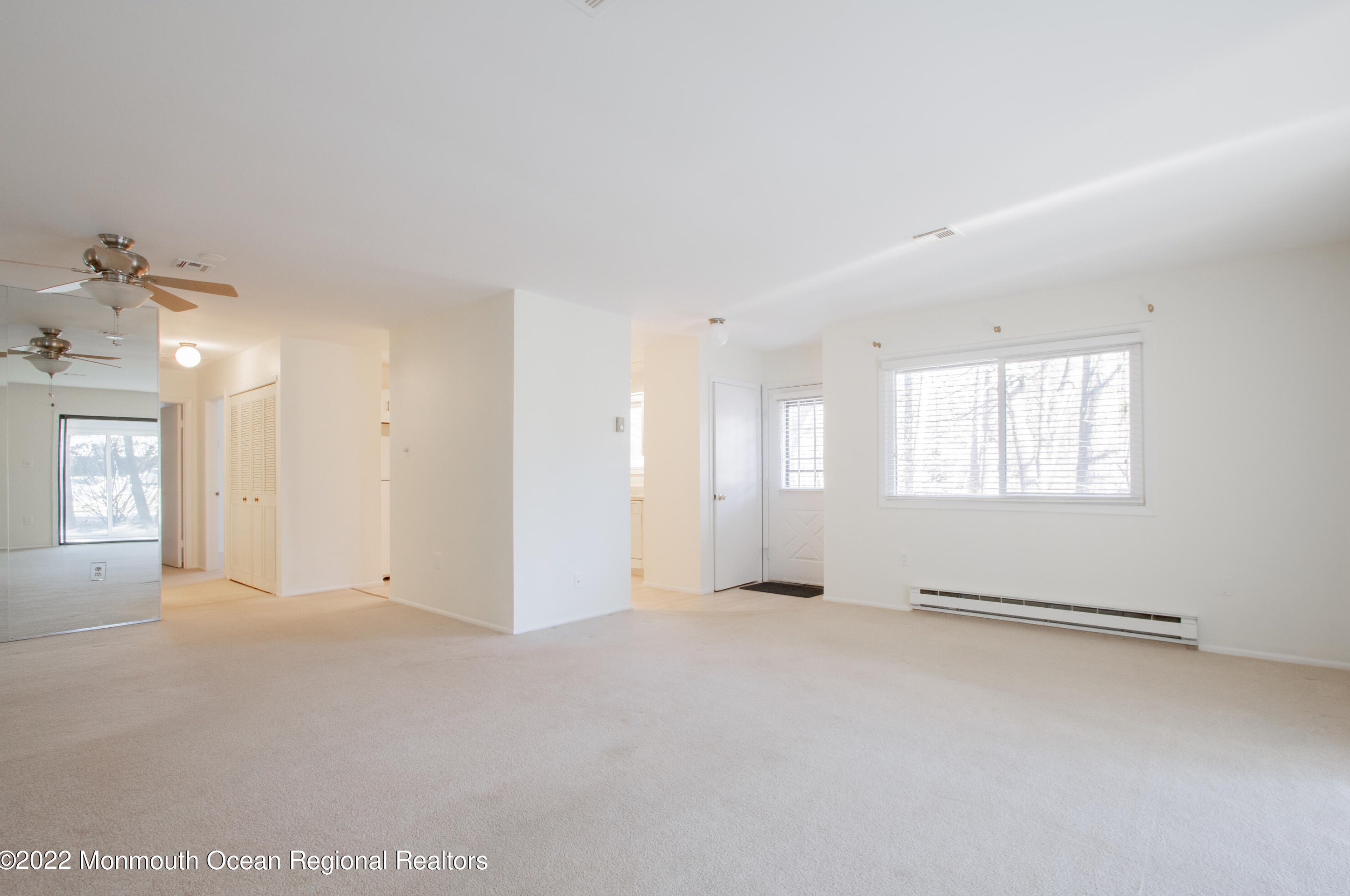 6 Hyannis Ct, Tinton Falls, NJ 07701