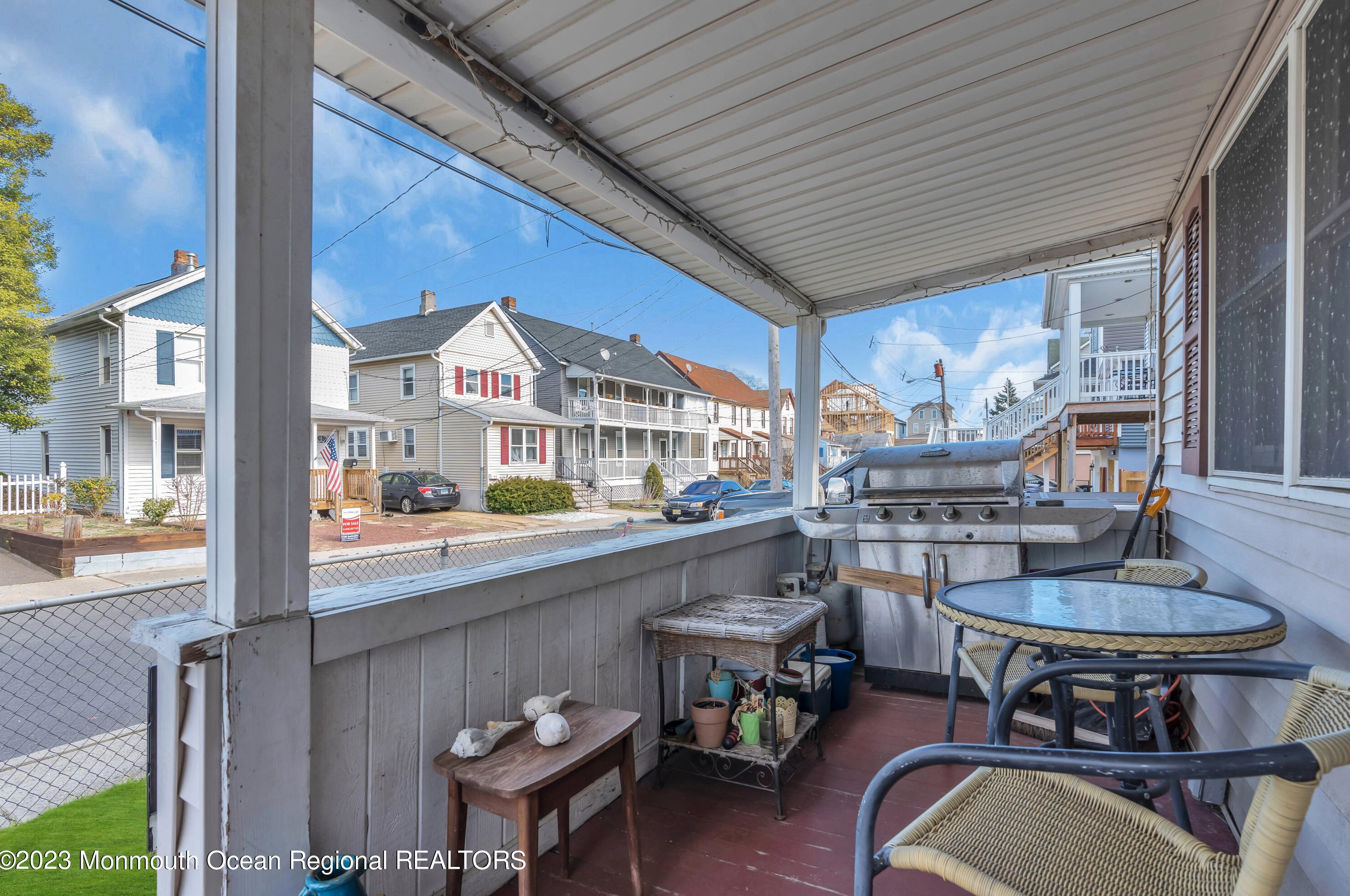 69 4th St, Monmouth Hills, NJ 07732
