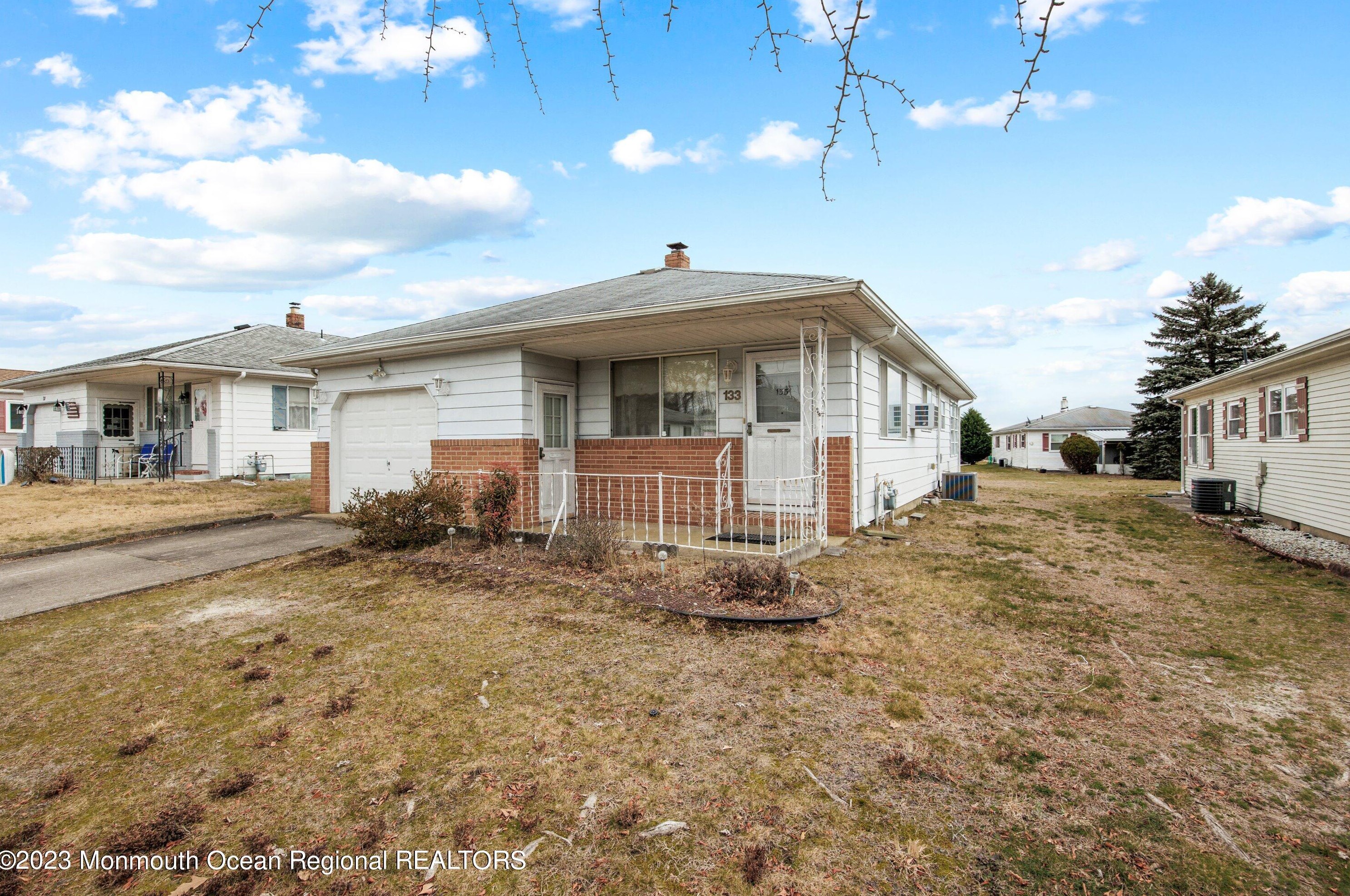 133 Bimini Dr, Toms River, NJ 08757-4127