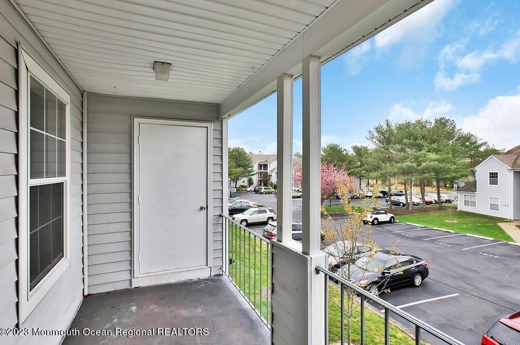 719 Waters Edge Dr, Toms River NJ  08753-2686 exterior